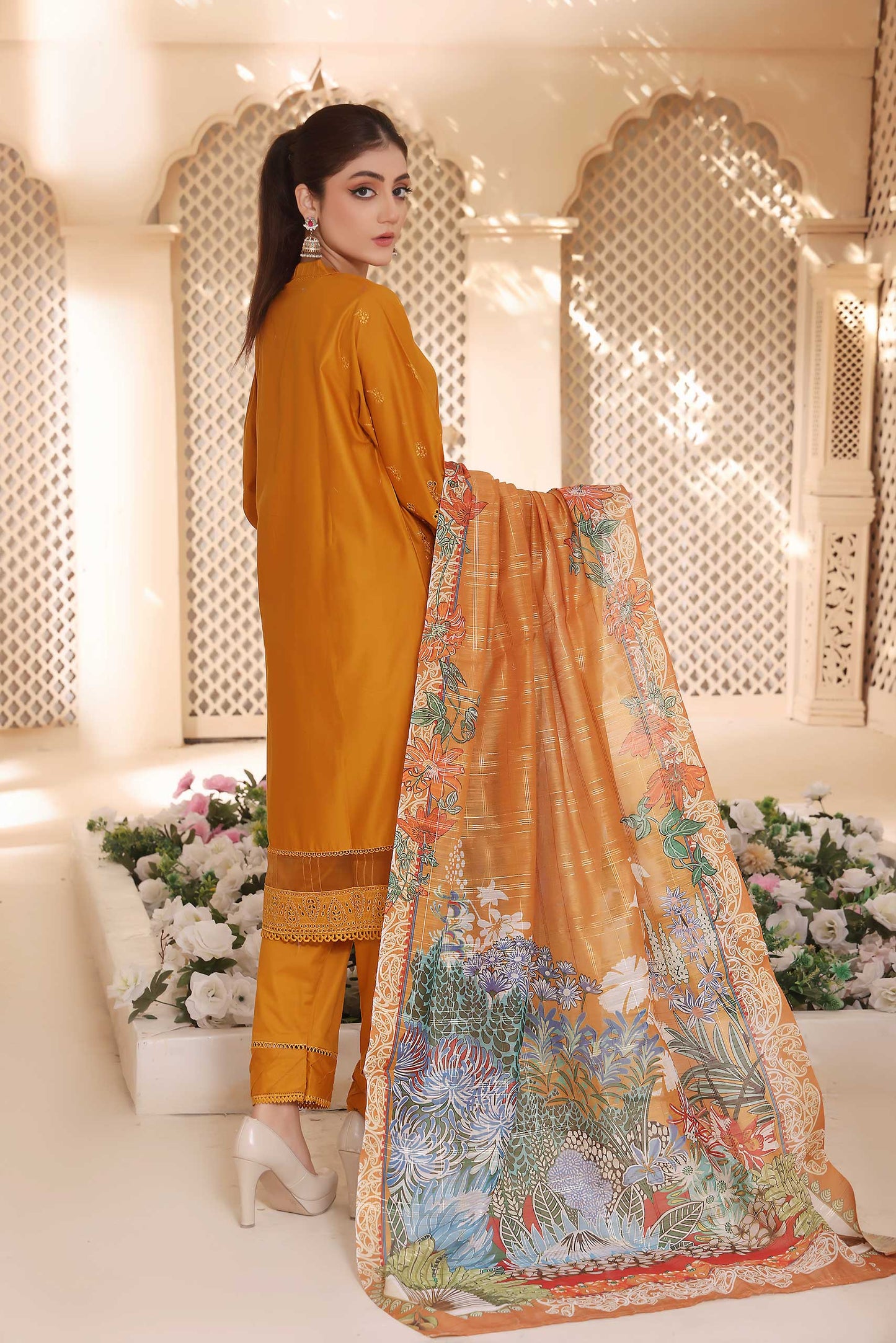 3 Piece Stitched Embroidered Chickenkari Lawn-ZAINAB FAZLANI