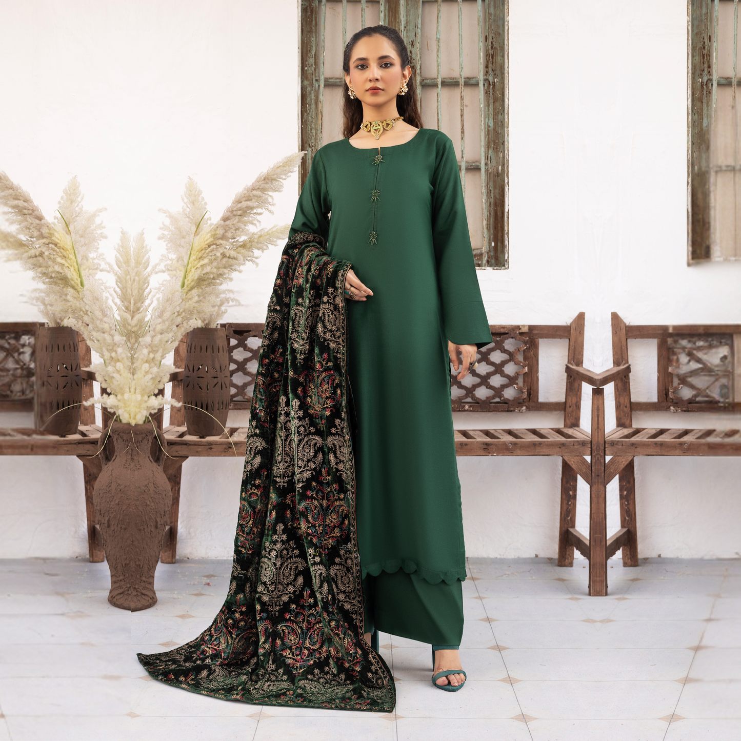 Dhanak Dress Heavily Embroidered Velvet Shawl 3 Pc Ready-to-wear by SIMRANS