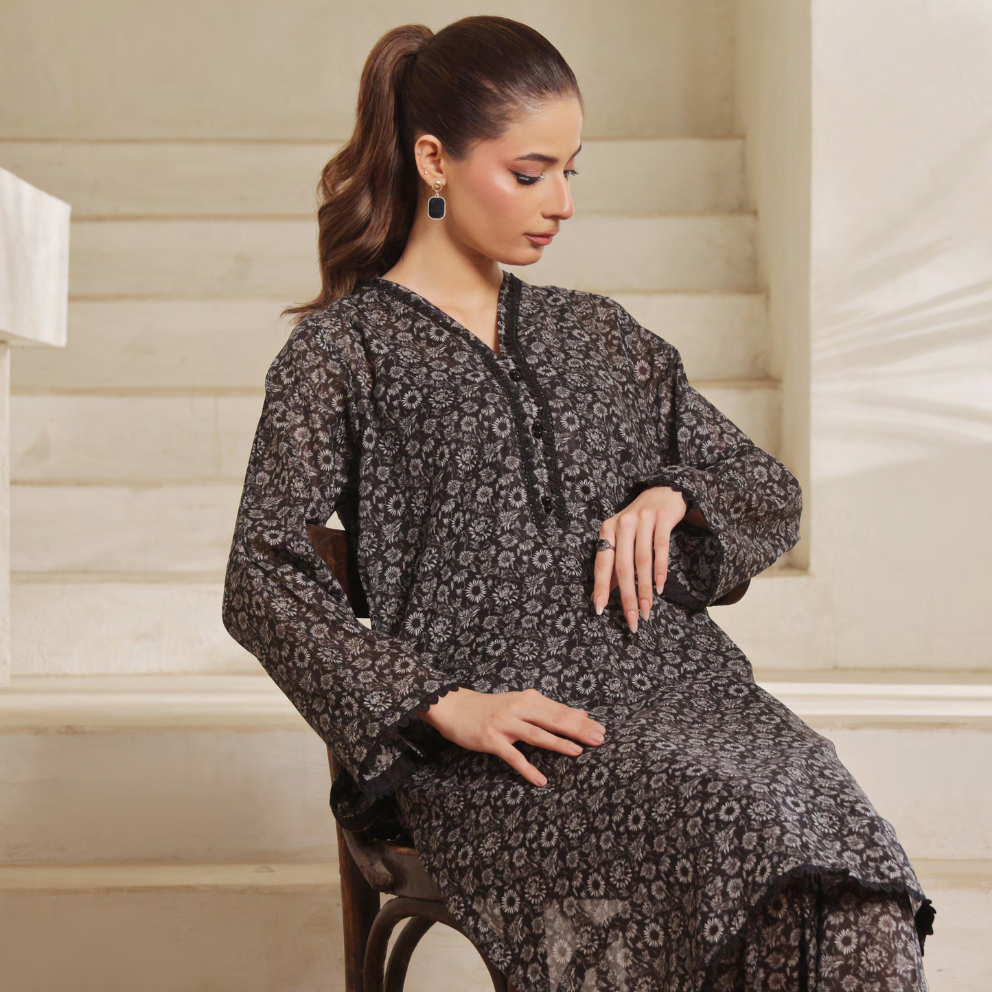 2 Pc Printed Lawn Monochrome Co-Ords Dress - Saphron
