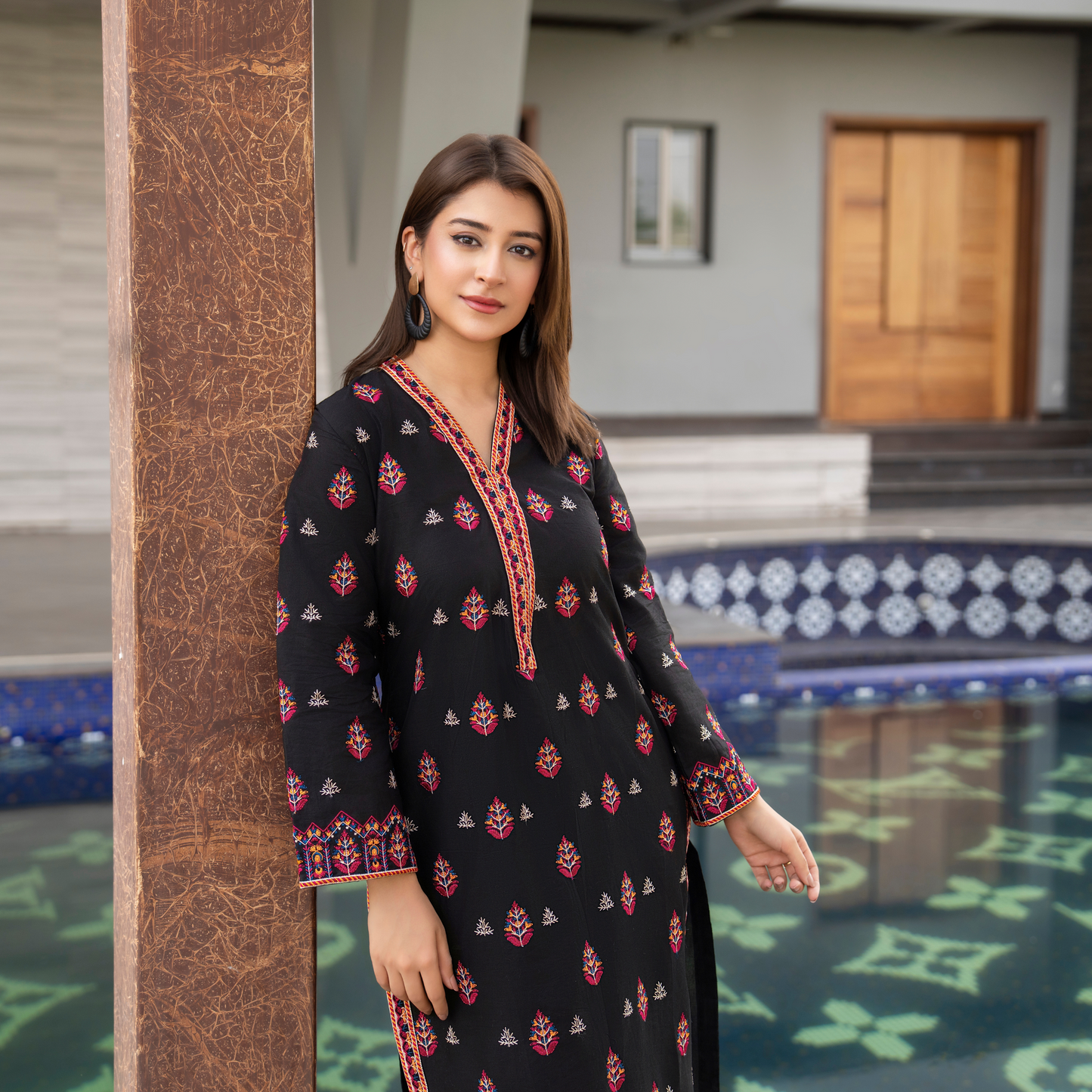 UA-89 2 Pc Embroidered Lawn Co-Ords Set | Ready to Wear | Umnaa