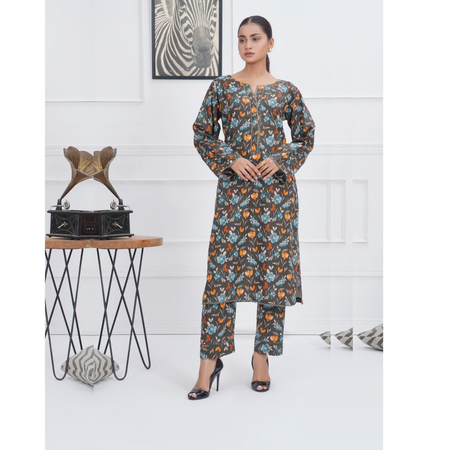 Multi 2 Pc floral Printed Khaddar Pakistani Co-Ords Set | Ready to wear| Hayats