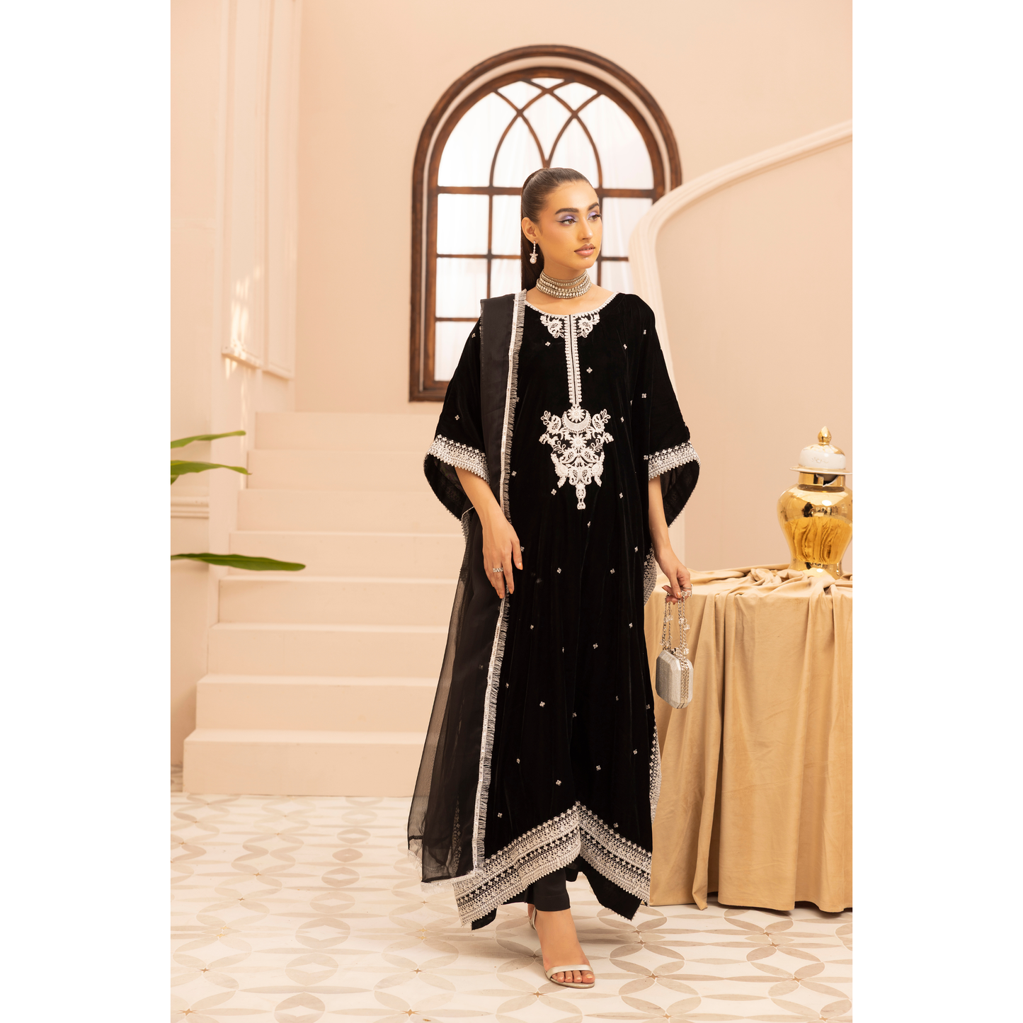 UMS-39 Zayna by Simrans Velvet Kaftan Embroidered 3 Pc Collection Asian Clothes | Modest Wear