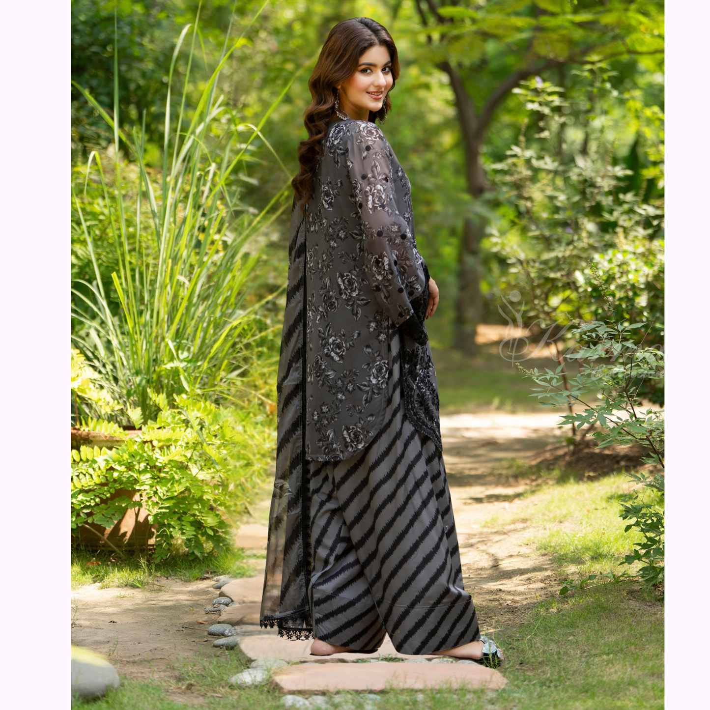 "Khumaar" Embroidered Georgette Collection by karma Collection Asian Wear Pakistani Dresses