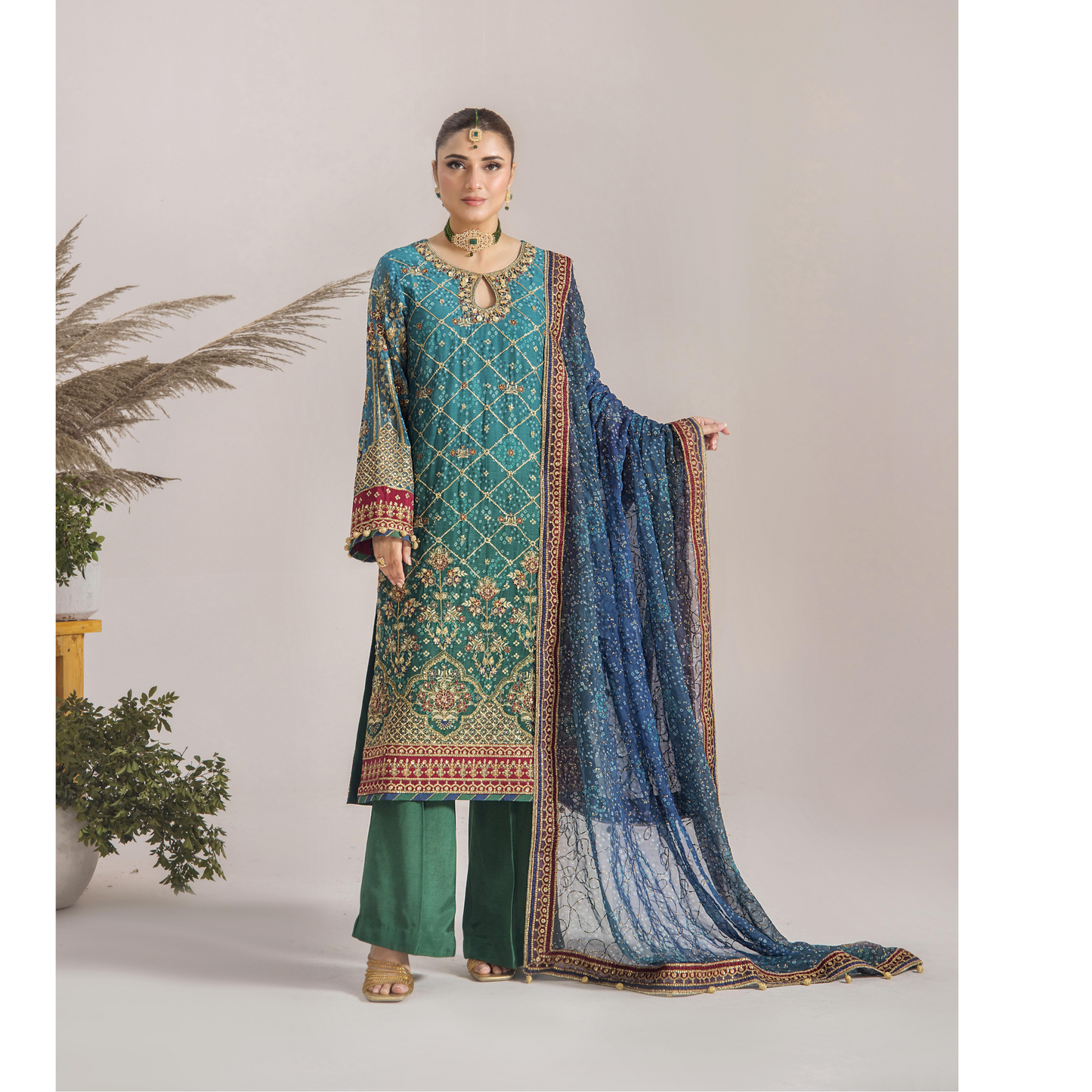 UTT-13 "INOVA" Luxury Chiffon Collection by Traditional Thread
