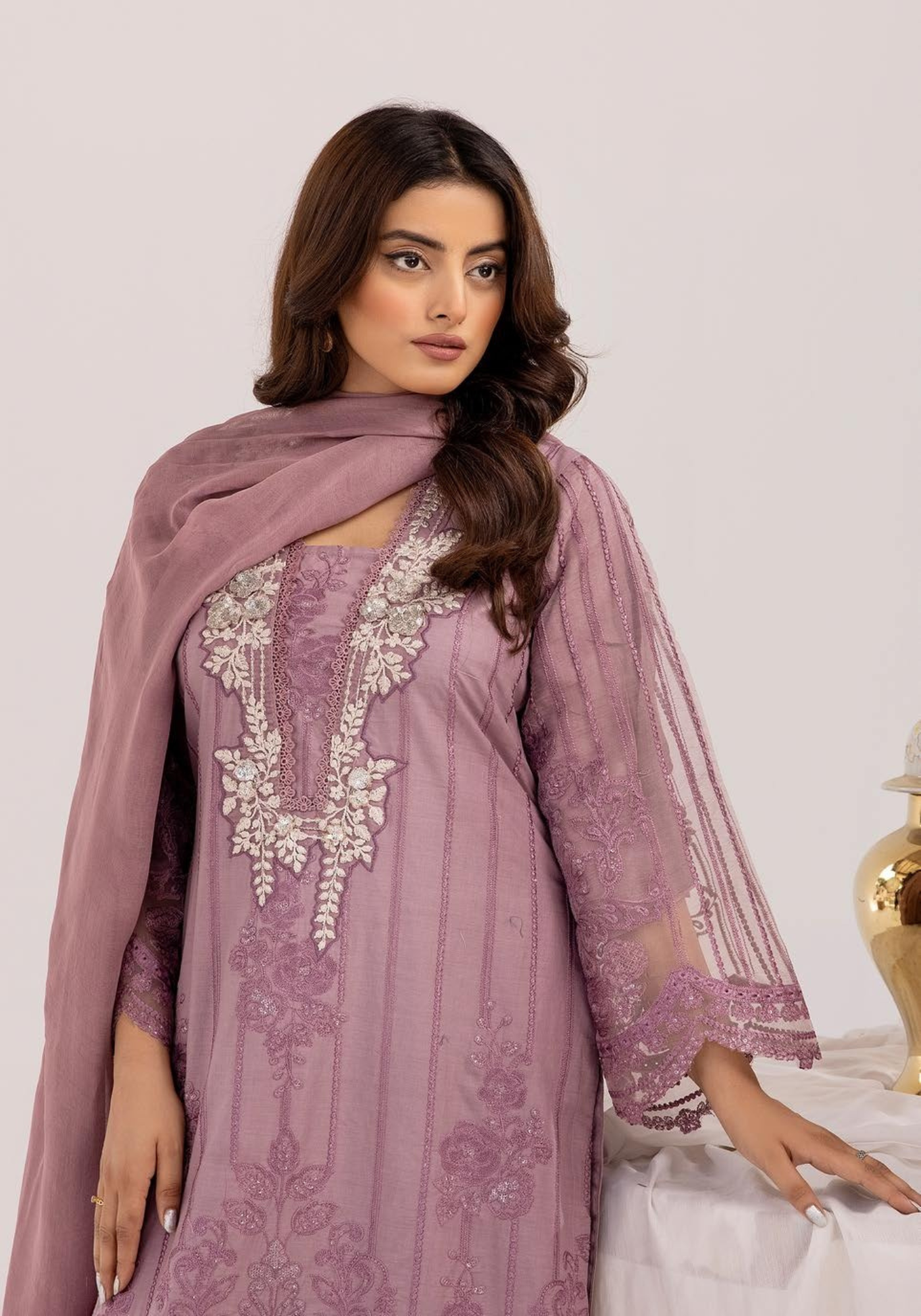 Mauve Embroidered Chikenkari Lawn 3 Pc Dress |SIMRANS