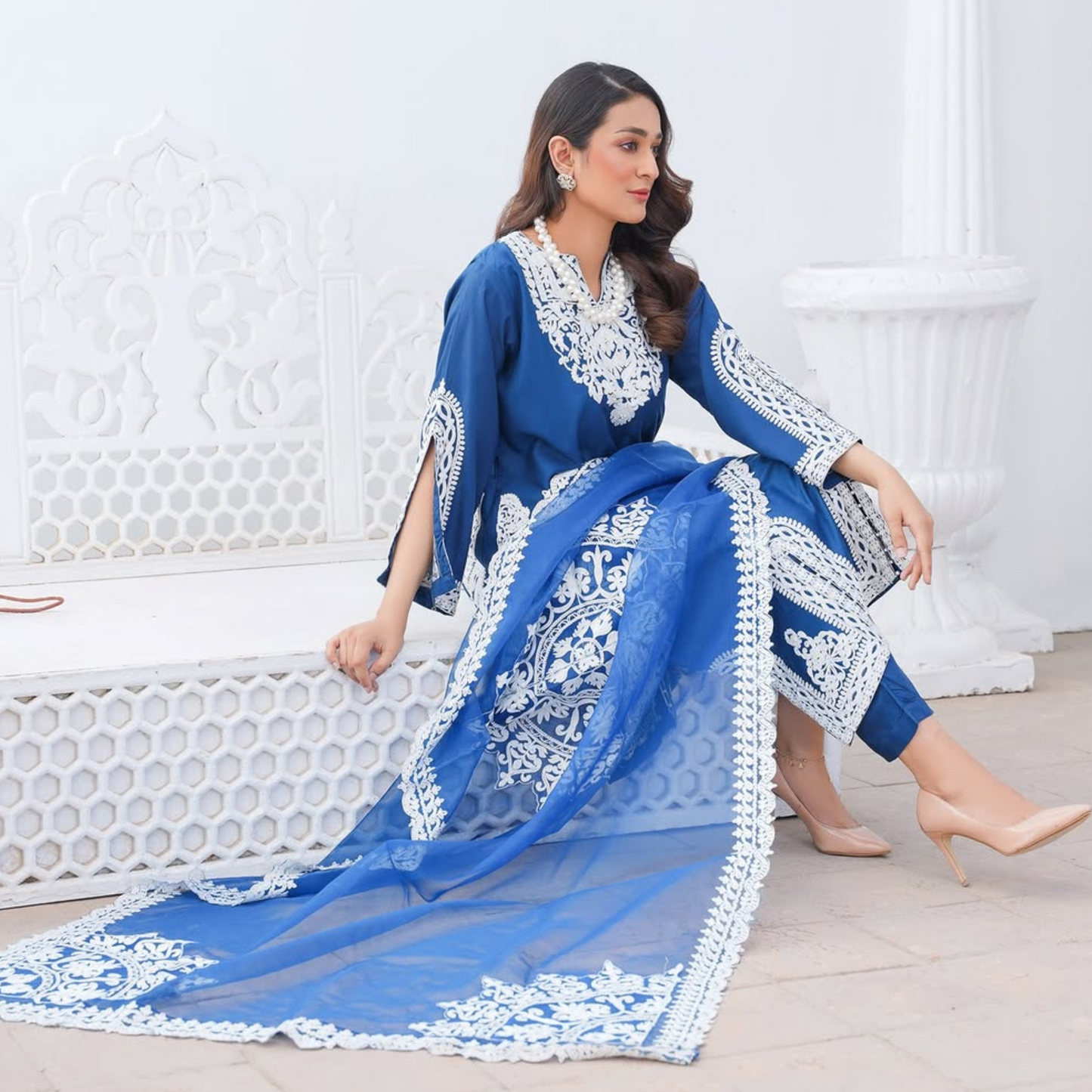 UA-61 Embroidered Viscose Linen 3 Pc Pakistani Dress | UMNAA