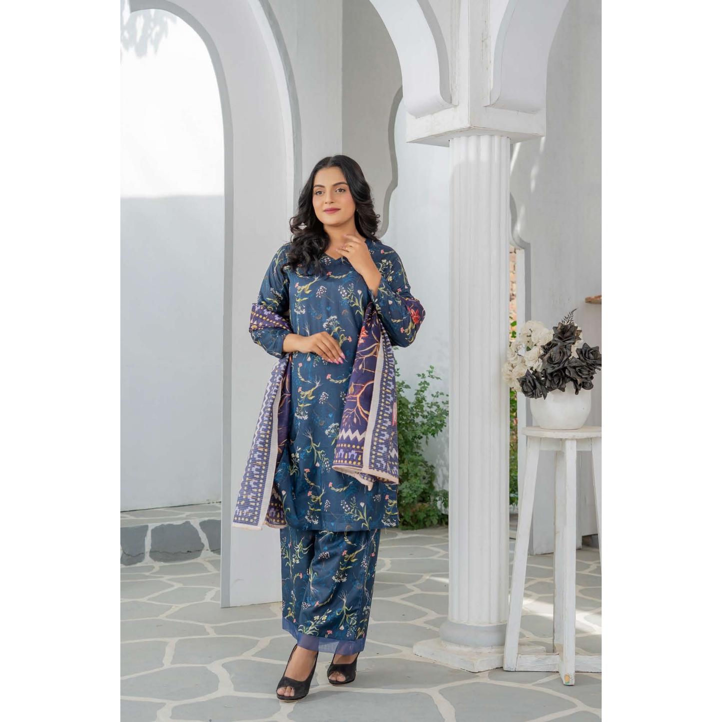 UMRZ-47 3 Pc Pakistani Printed Summer Lawn Collection by Rangz