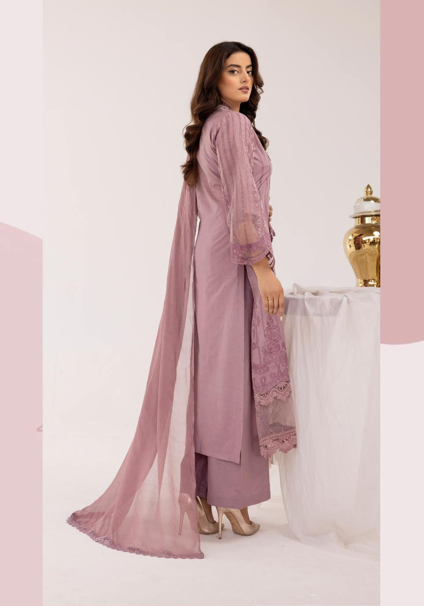 Mauve Embroidered Chikenkari Lawn 3 Pc Dress |SIMRANS