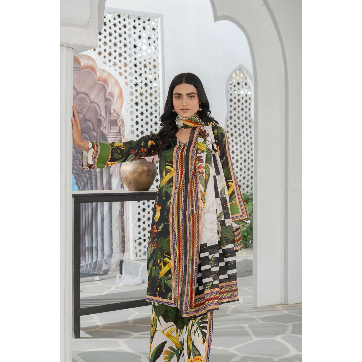 UMRZ-46 3 Pc Pakistani Printed Summer Lawn Collection by Rangz