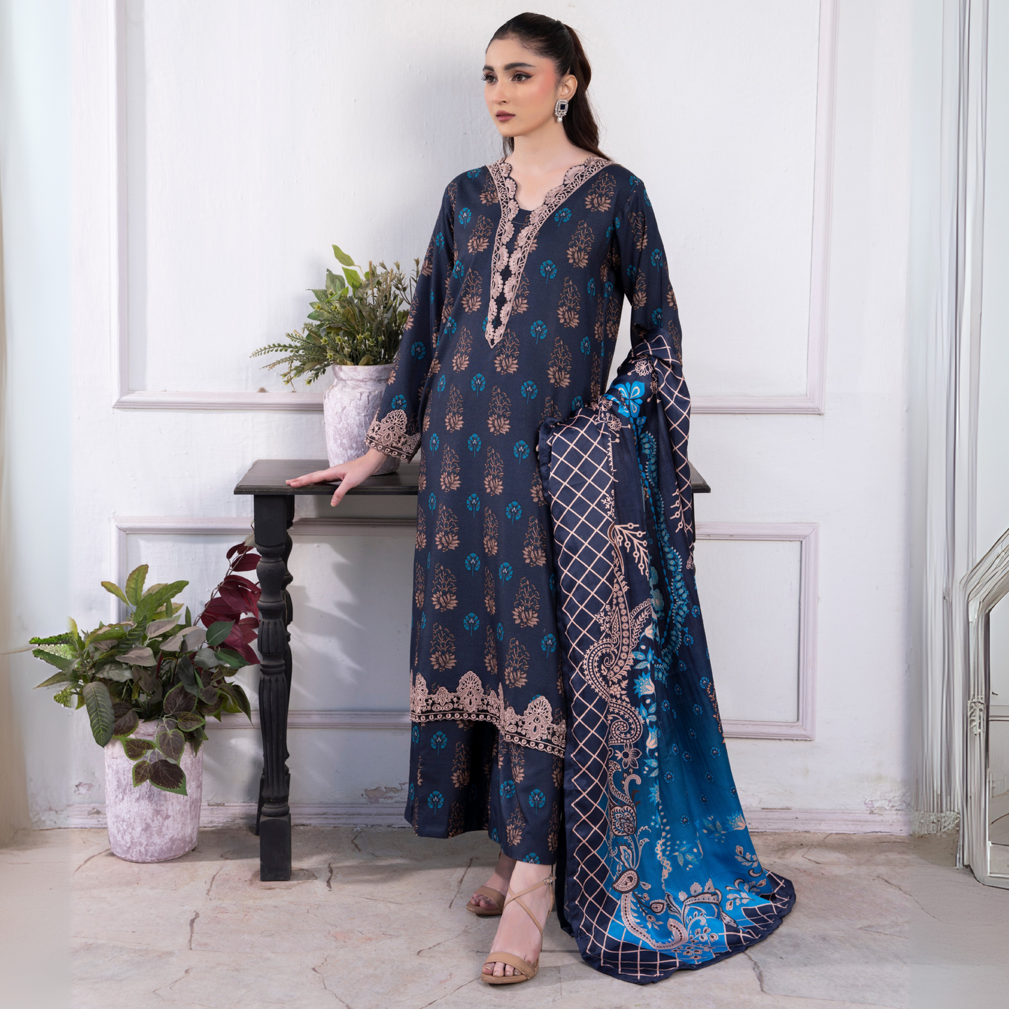 3 Pc Embroidered Printed Dress with Dhanak Wool Shawl | Winter Collection | Raniya.h | UMRAH0503