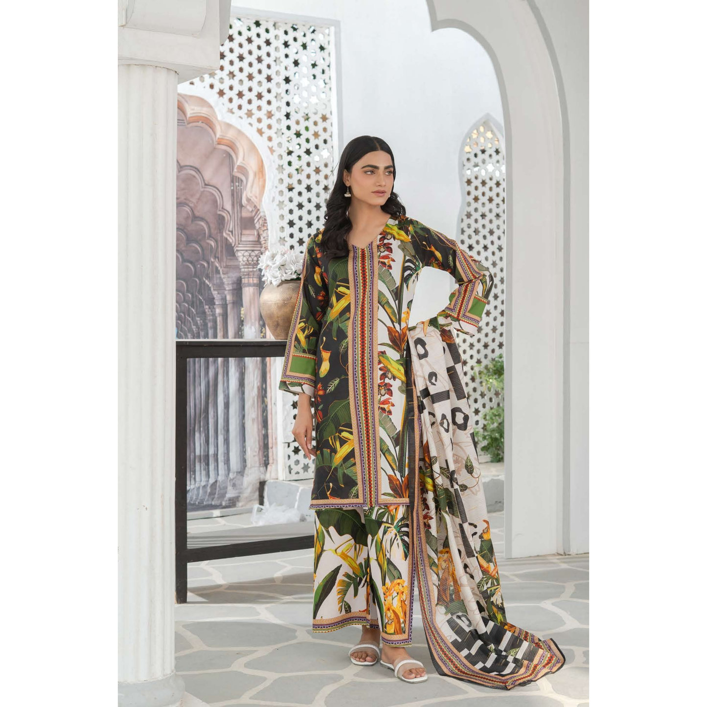 UMRZ-46 3 Pc Pakistani Printed Summer Lawn Collection by Rangz
