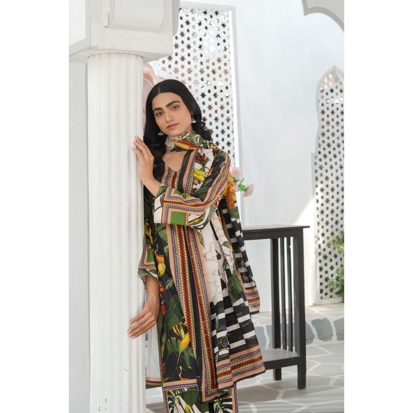 UMRZ-46 3 Pc Pakistani Printed Summer Lawn Collection by Rangz