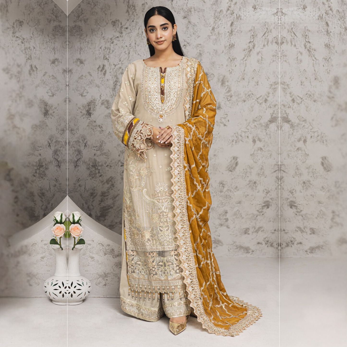 Luxury Handwork Embroidered Dress with Chiffon Dupatta 3 Pc | Winter Collection | Rangz | UMRGZ4000