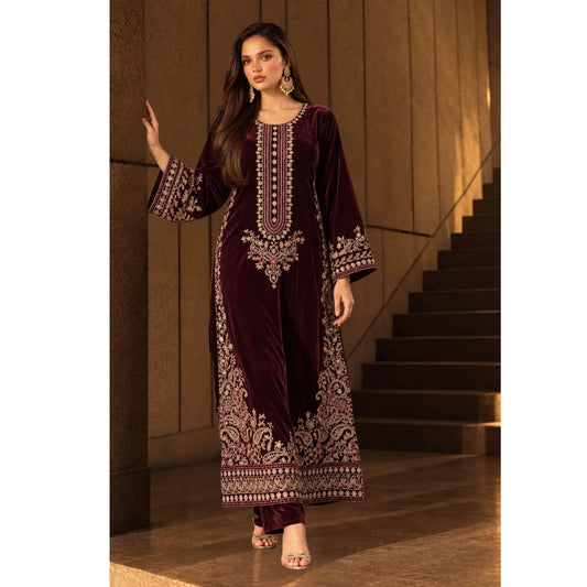 UA-320 Embroidered Velvet Kaftan Co-Ords 2 Pc | Umnaa