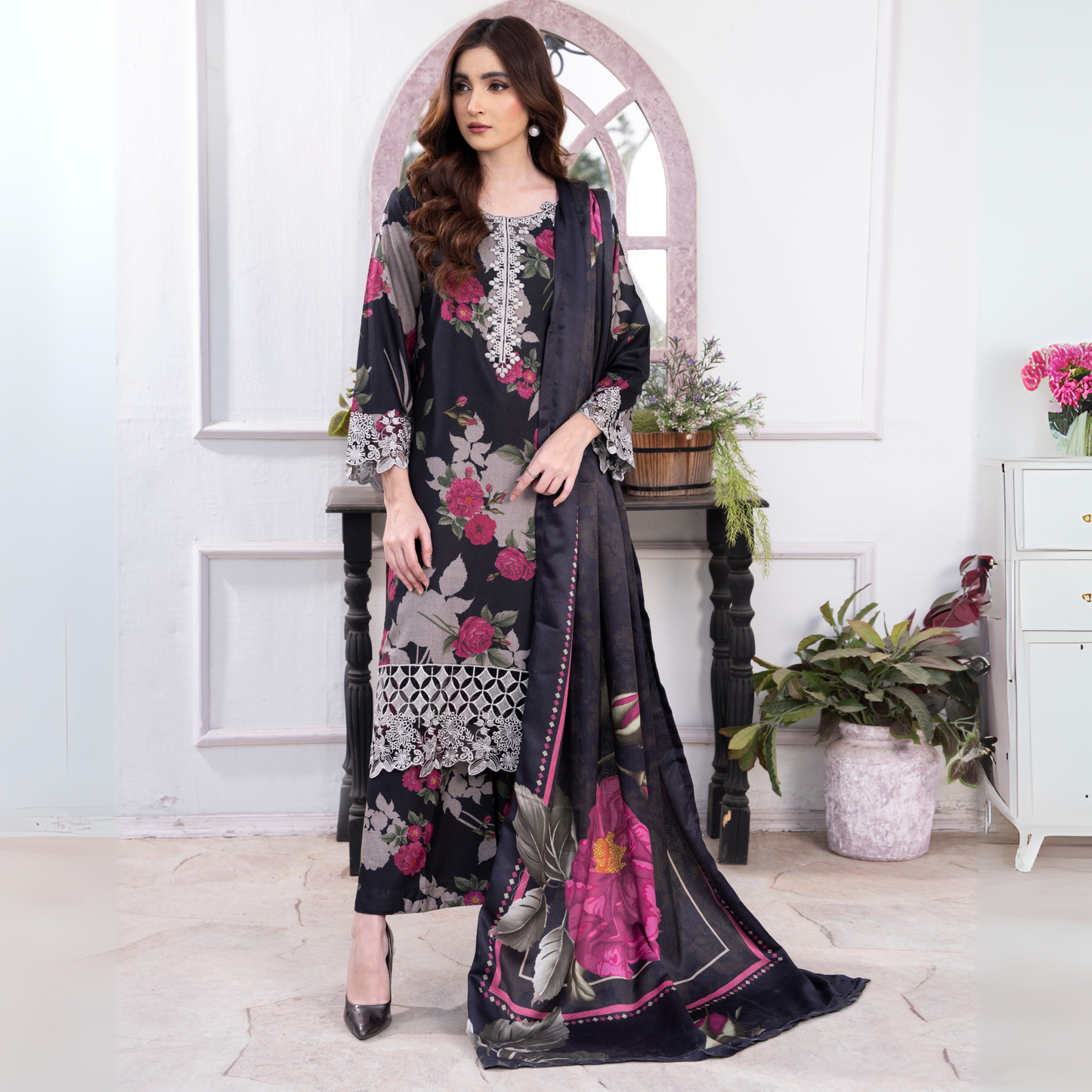 3 Pc Embroidered Printed Dress with Dhanak Wool Shawl | Winter Collection | Raniya.h | UMRAH0503