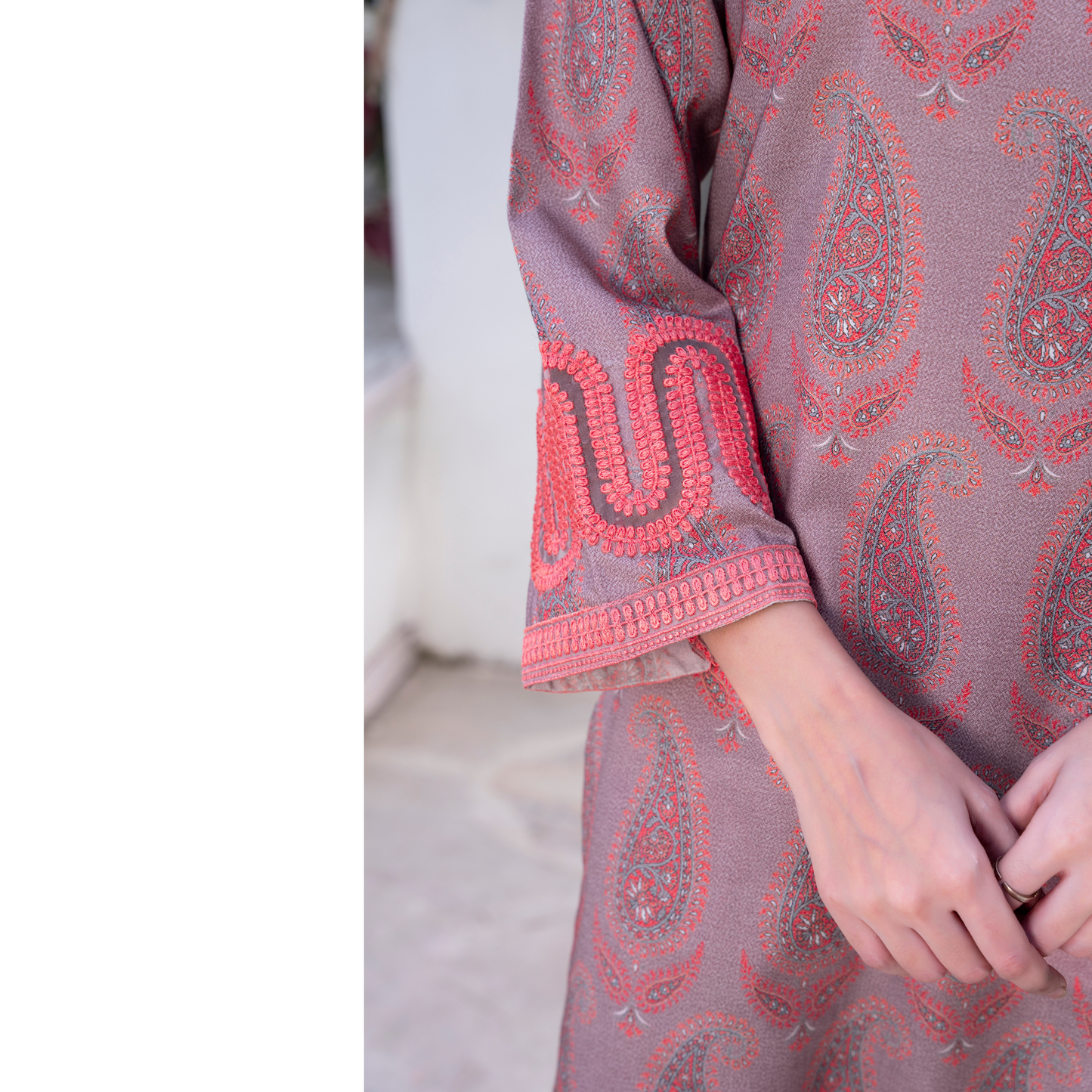 3 Pc Embroidered Printed Dress with Dhanak Wool Shawl | Winter Collection | Raniya.h | UMRAH0503