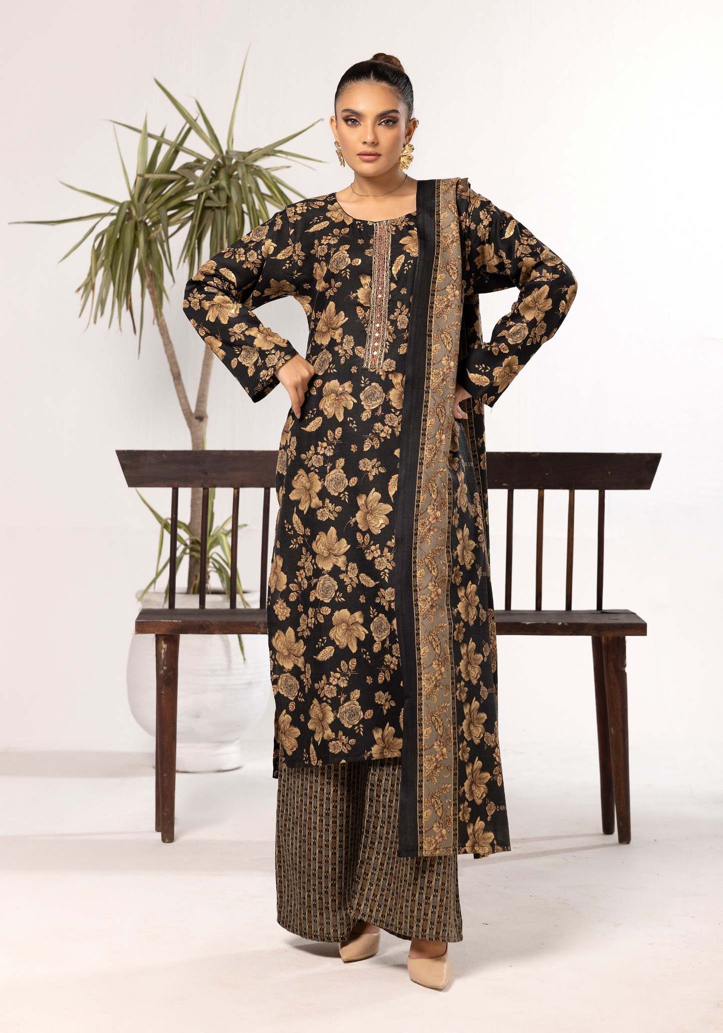 Black | Printed Linen Shalwar Kameez & Dupatta | 3 Pc | Ready-to-wear | Simrans