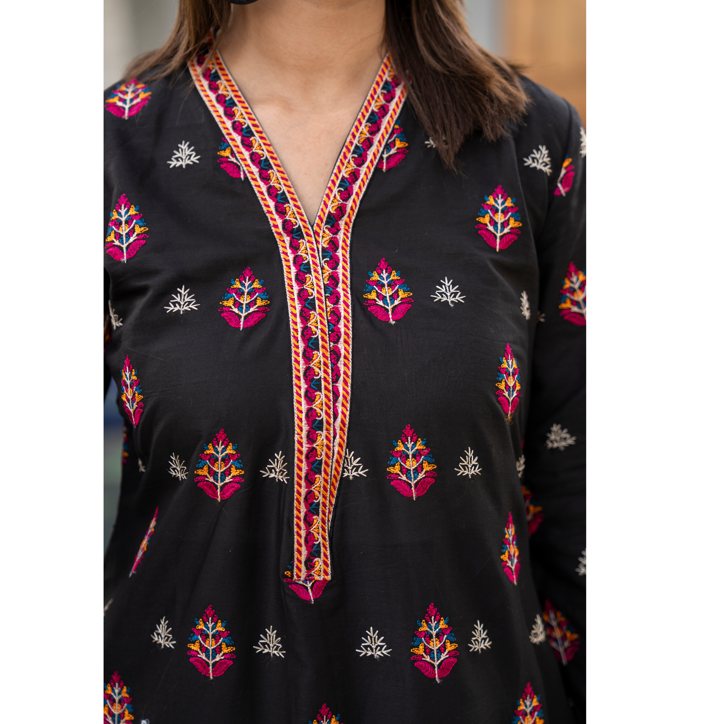 UA-89 2 Pc Embroidered Lawn Co-Ords Set | Ready to Wear | Umnaa