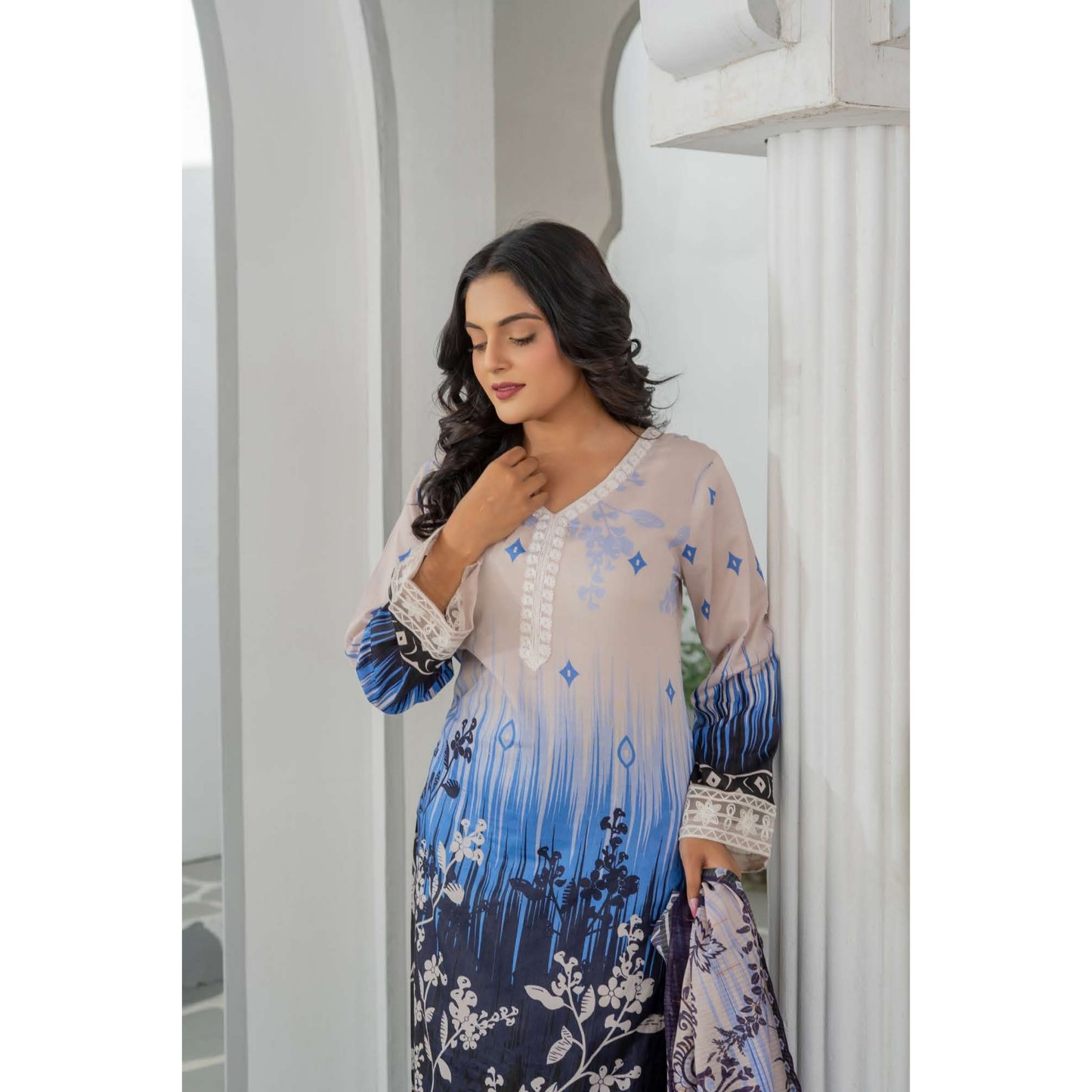 UMRZ-47 3 Pc Pakistani Printed Summer Lawn Collection by Rangz