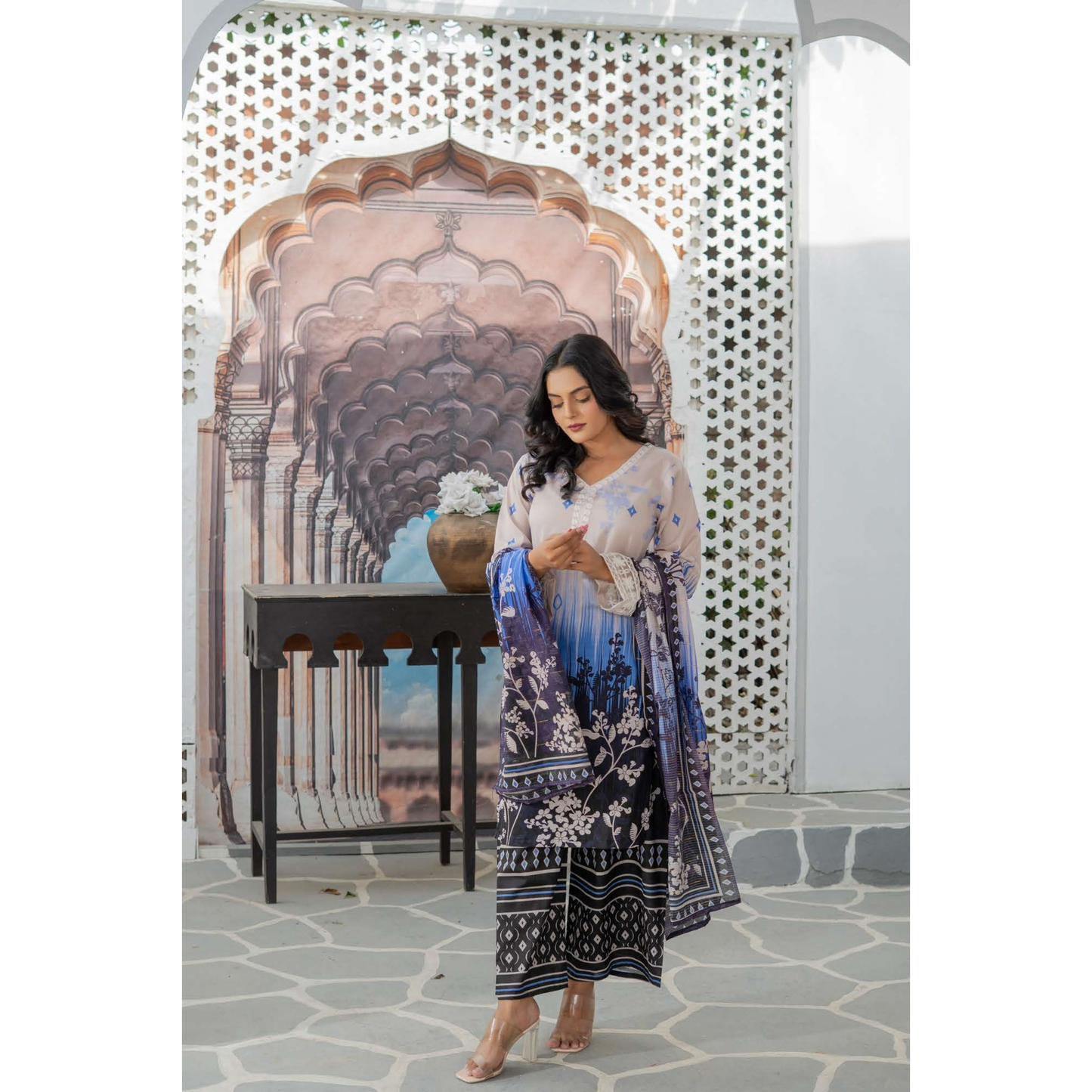 UMRZ-47 3 Pc Pakistani Printed Summer Lawn Collection by Rangz