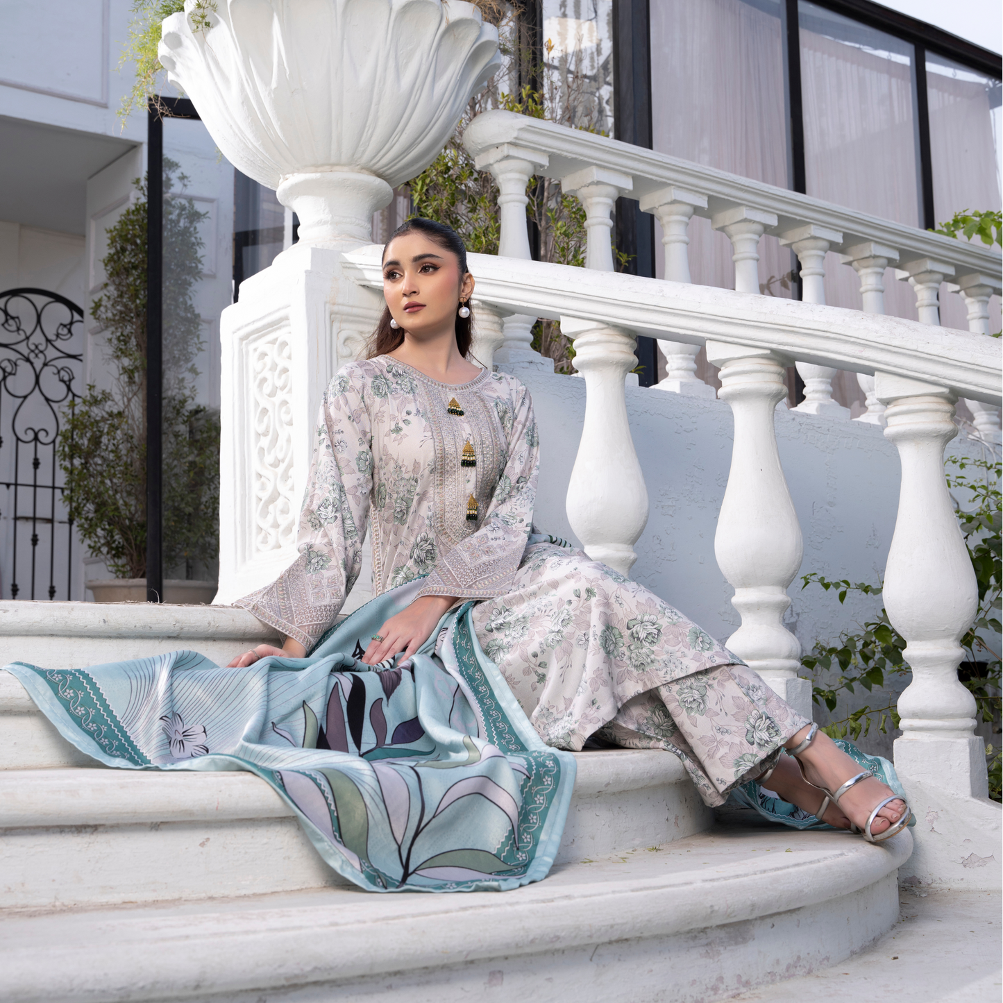 3 Pc Embroidered Printed Dress with Dhanak Wool Shawl | Winter Collection | Raniya.h | UMRAH0503
