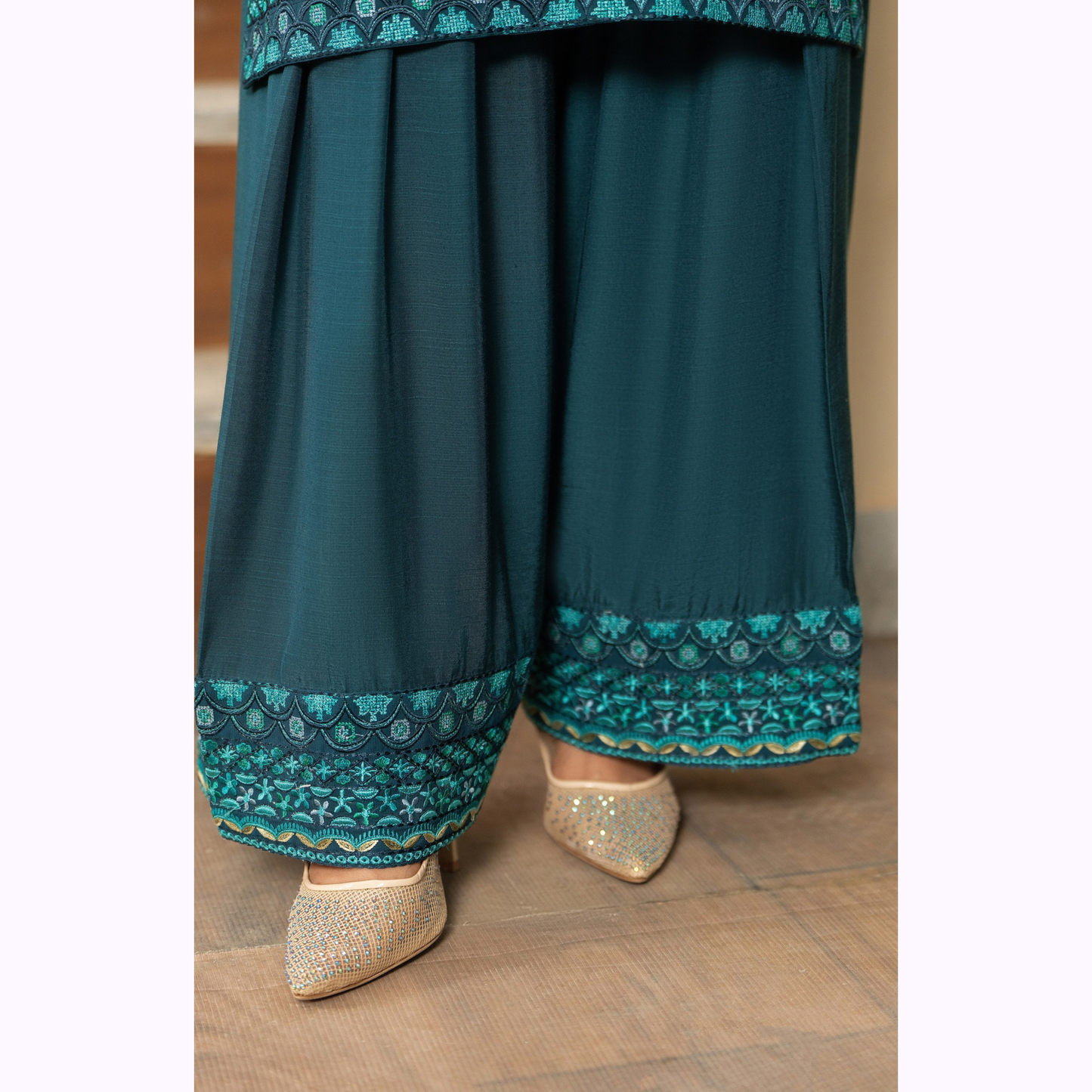 F-467 Embroidered Georgette Chiffon Collection by karma Collection