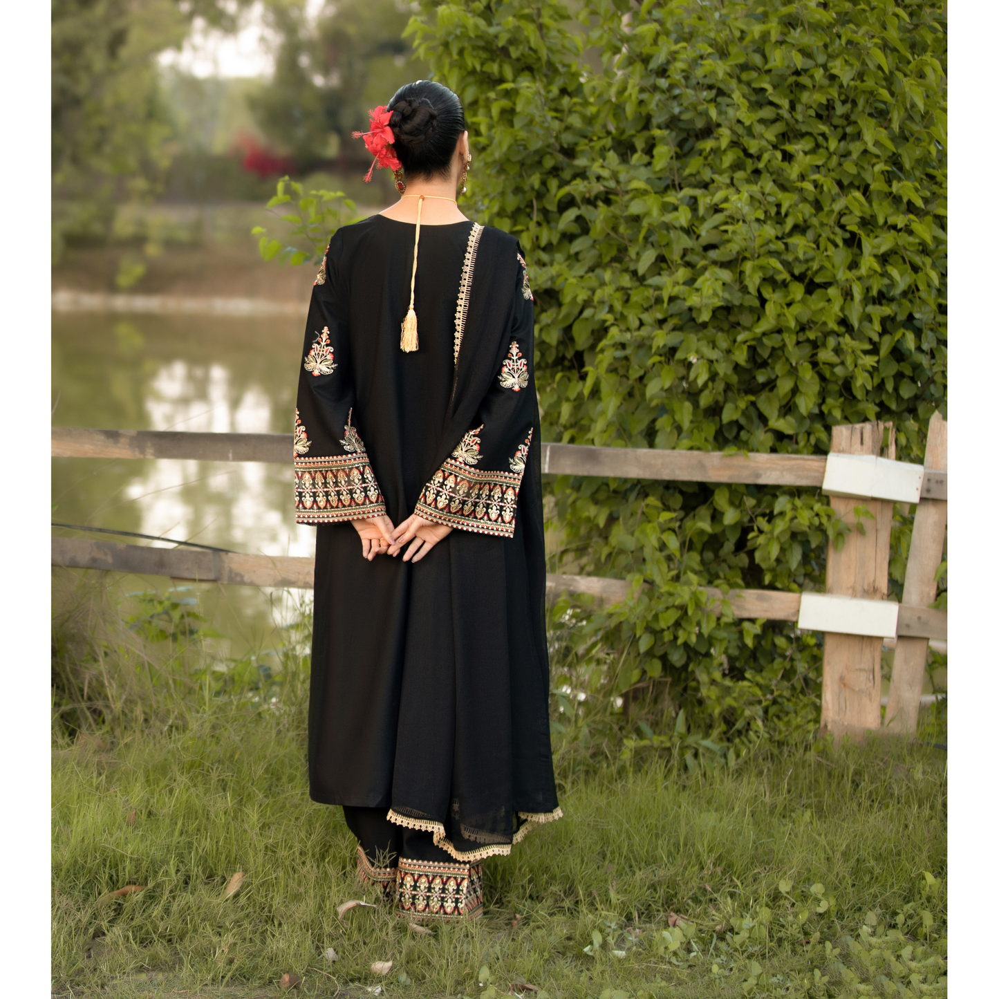 UHE-53 (black) 3 Pc Luxury Embroidered Cambric Cotton ready to wear Dress | Summer Wear | Heera's