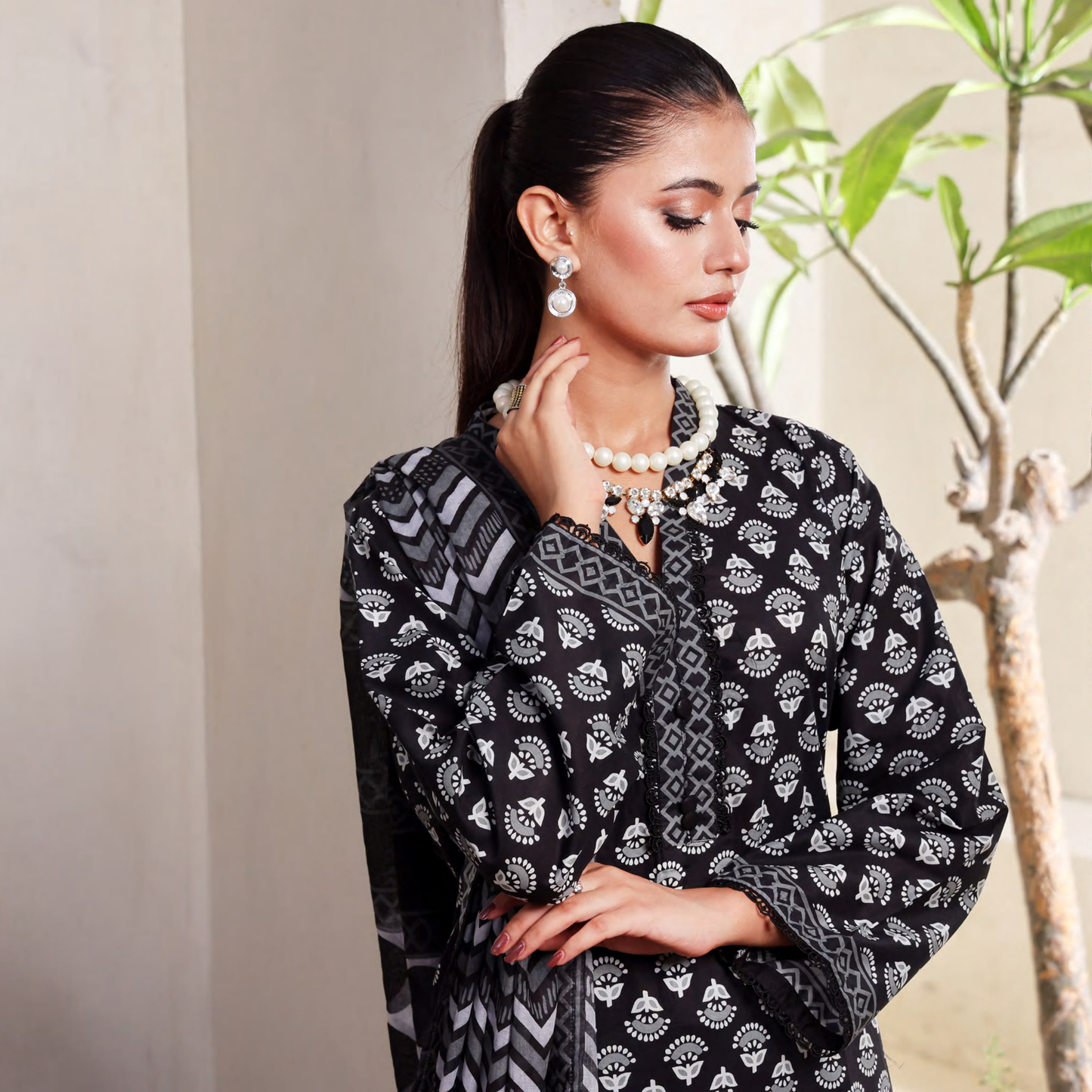 3 Pc Printed Lawn Monochrome Collection - Saphron