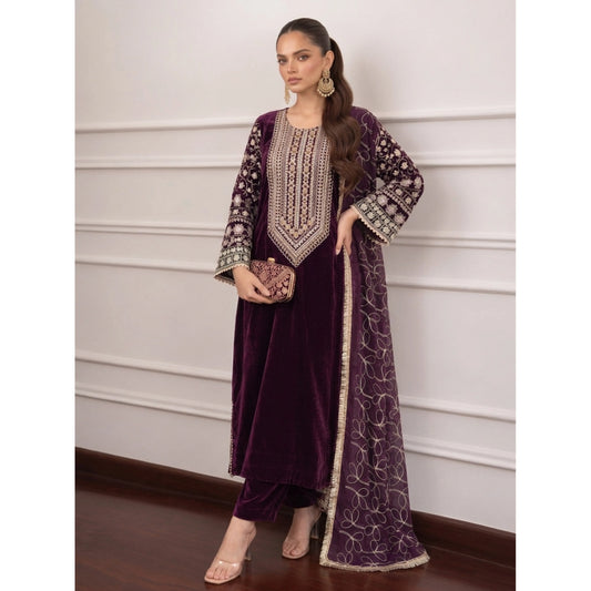 UA-324 Embroidered Velvet Kaftan 3 Pc | Umnaa