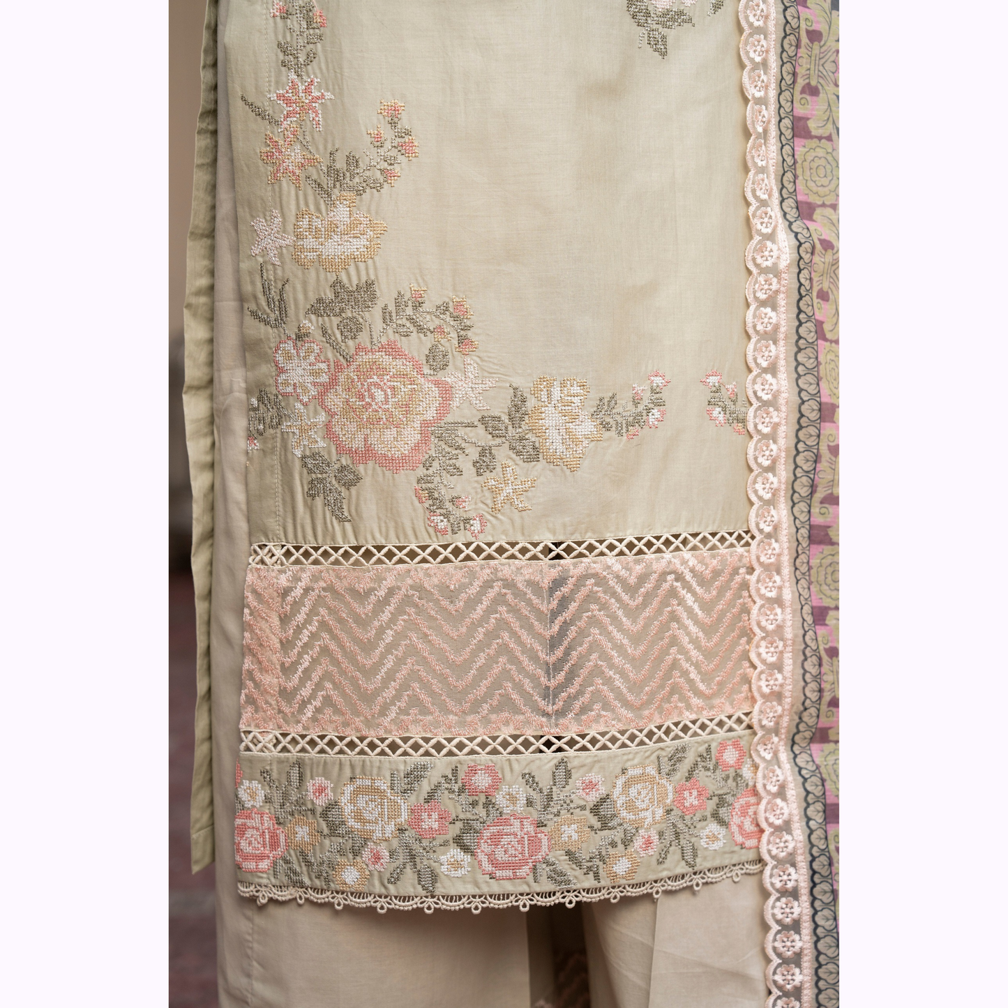 UKC-32 Embroidered Cambric Cotton Dress Ready to Wear 3 Pc - Karma Collection
