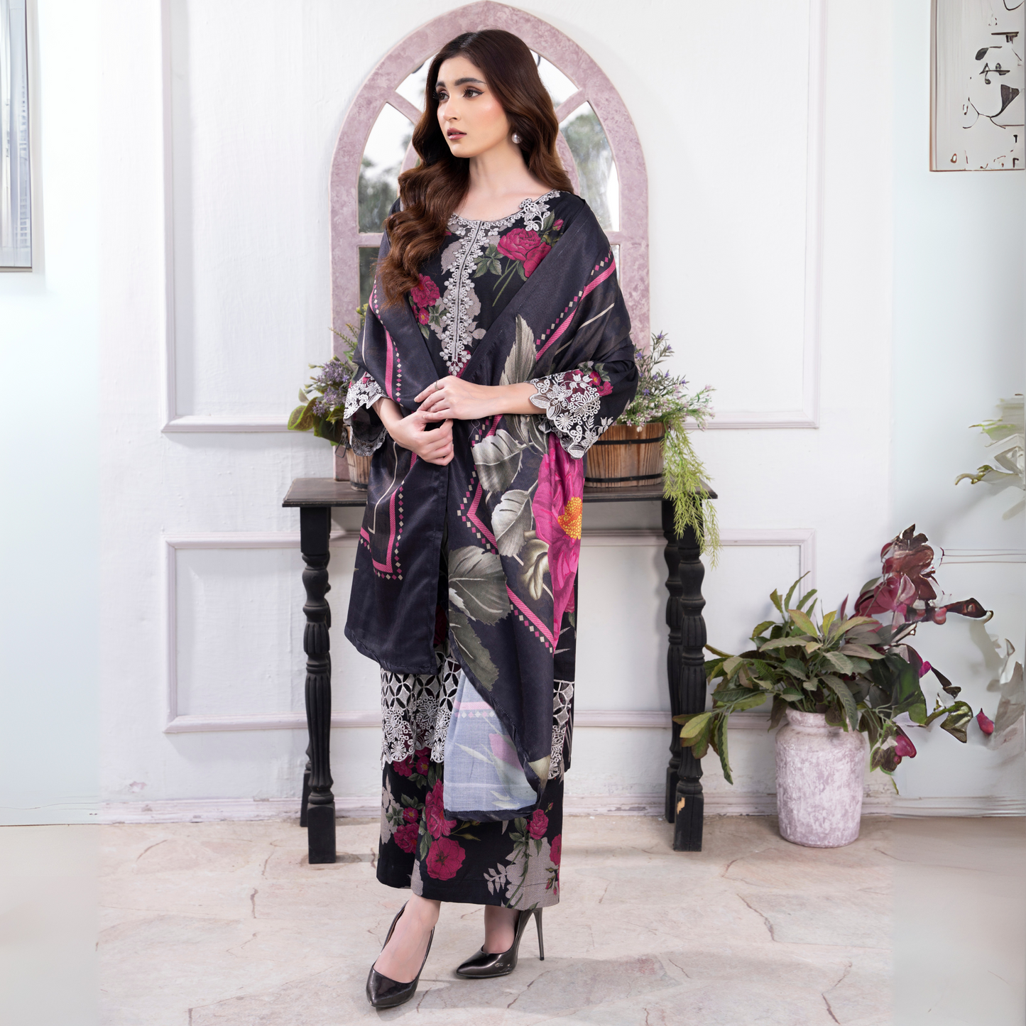 3 Pc Embroidered Printed Dress with Dhanak Wool Shawl | Winter Collection | Raniya.h | UMRAH0503