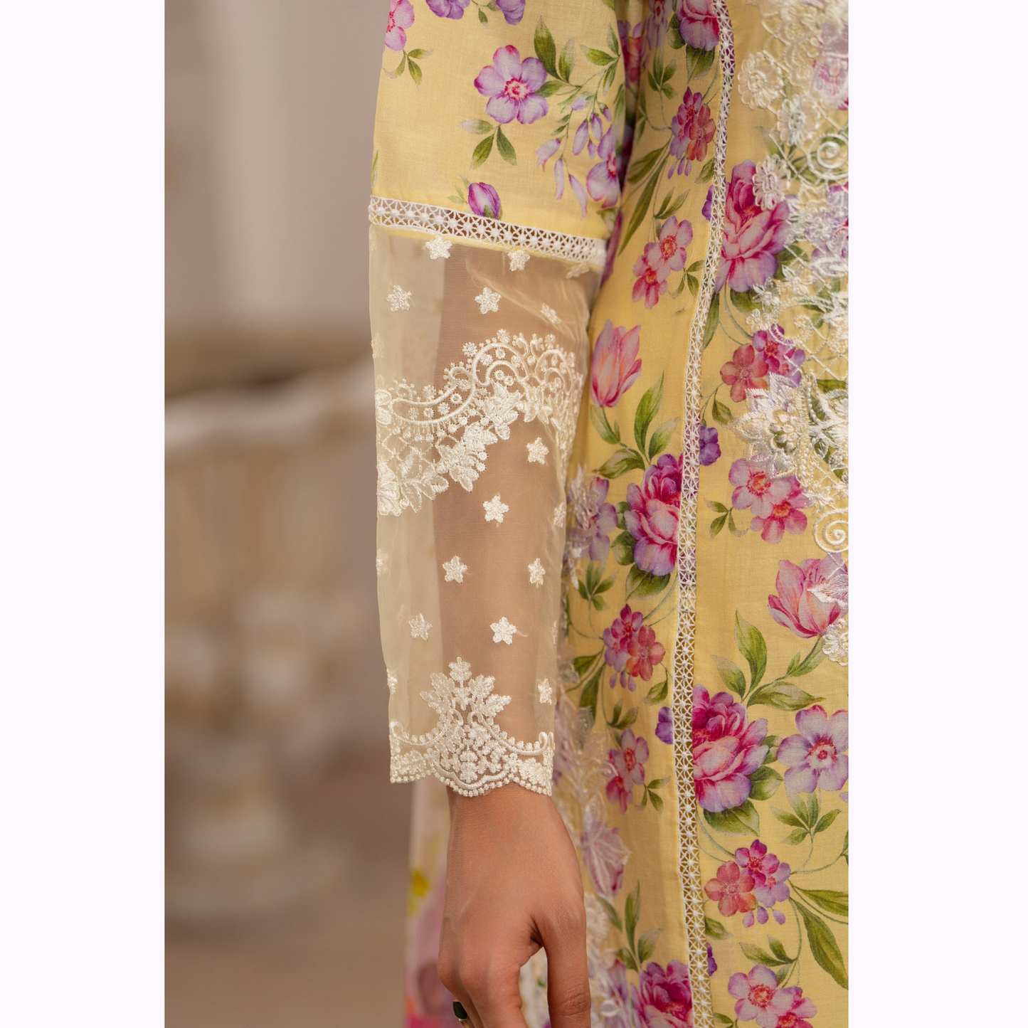 3 Pc Printed Floral Embroidered Trendy farshi Shalwar Collection karma collection