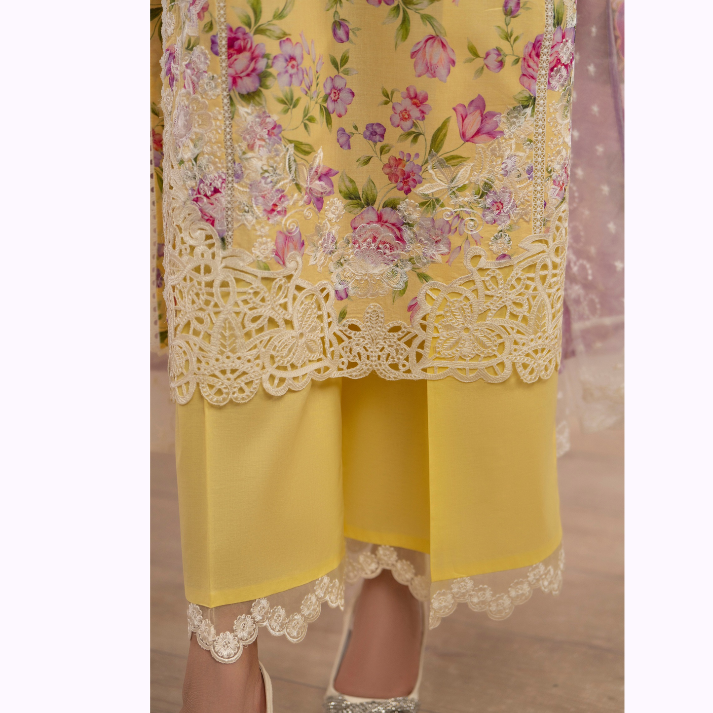 3 Pc Printed Floral Embroidered Trendy farshi Shalwar Collection karma collection