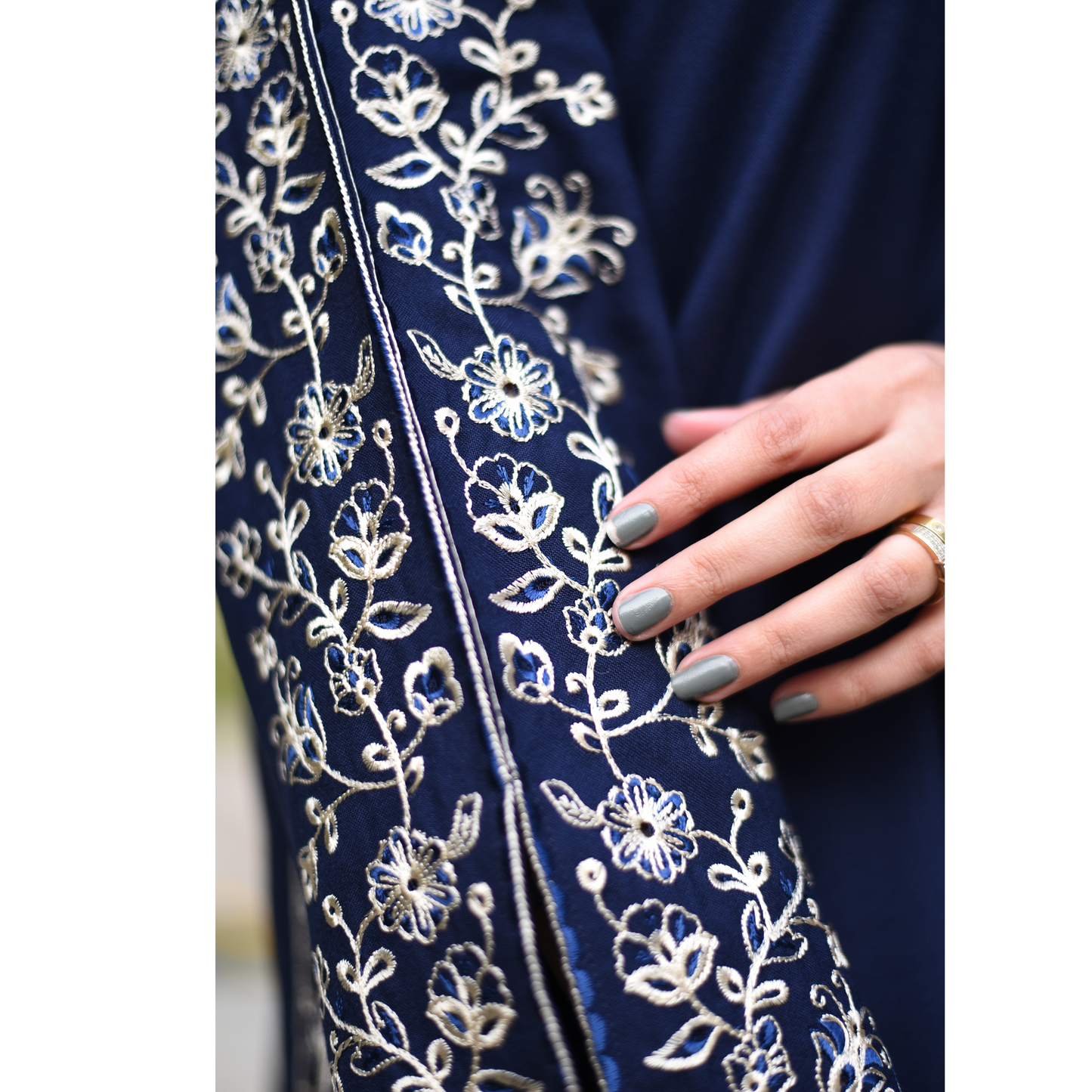 UA-29 3 Pc Embroidered Dhanak Dress with Embroidered Dhanak Shawl Pakistani Dress | UMNAA