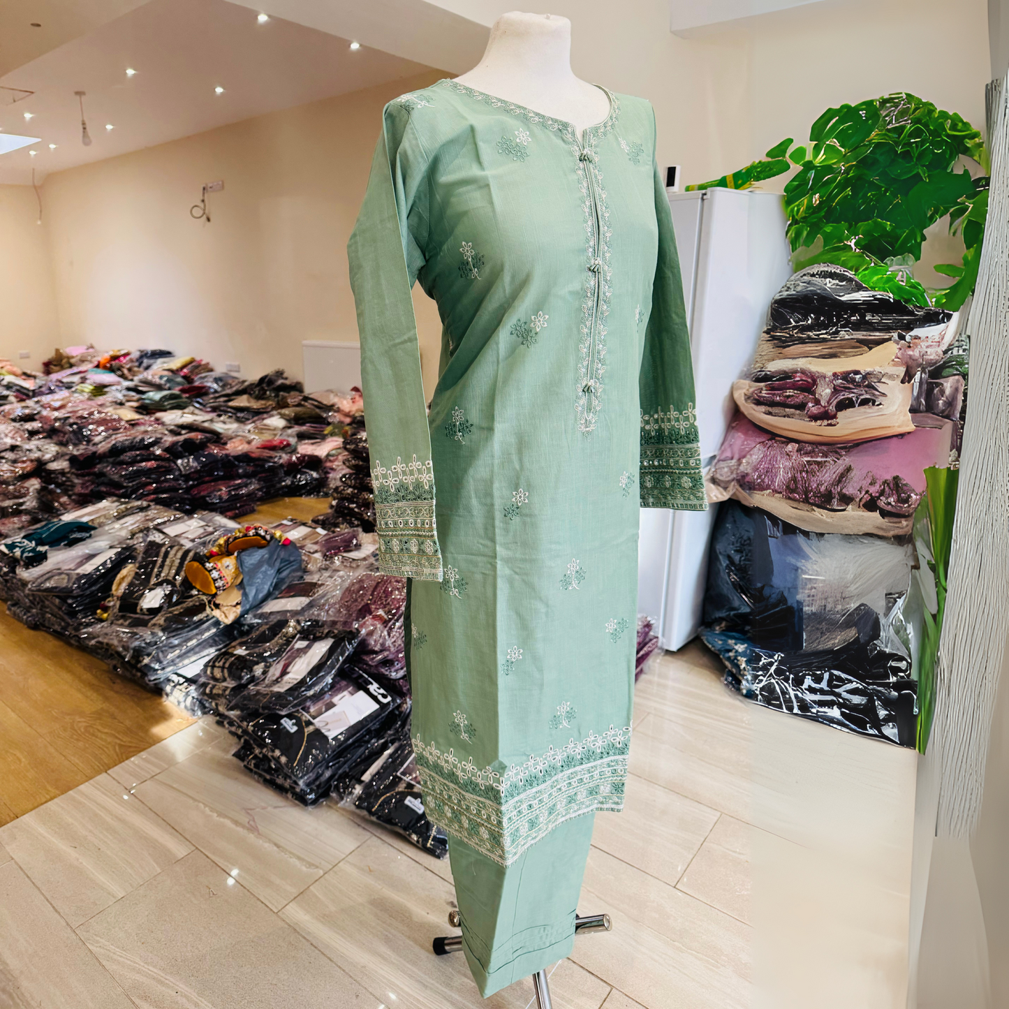 2 Pc Embroidered Khaddar Co-Ord Set | Ready to wear| Hayats