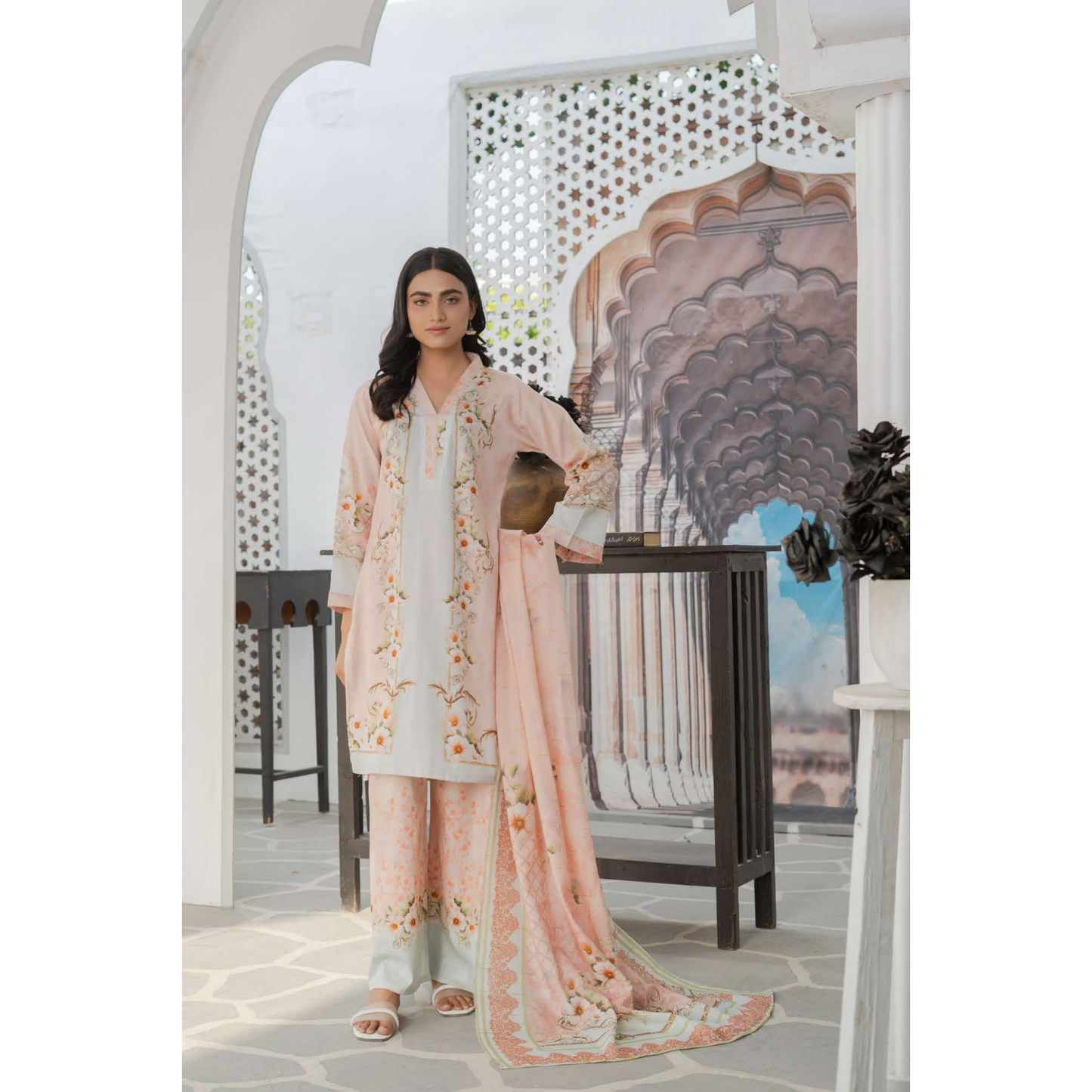 UMRZ-47 3 Pc Pakistani Printed Summer Lawn Collection by Rangz