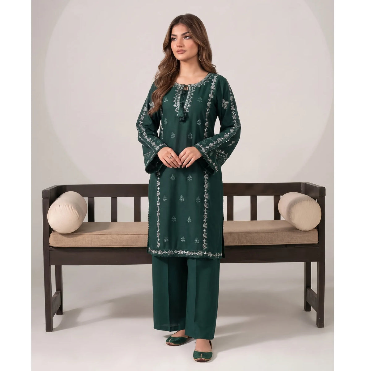 UA-305 Embroidered Dhanak Co-Ord set | Umnaa