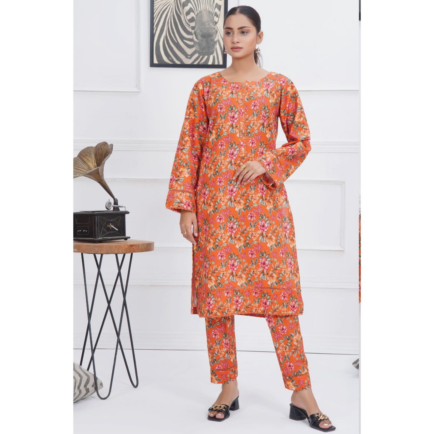 orange 2 Pc floral Printed Khaddar Pakistani Co-Ords Set | Ready to wear| Hayats