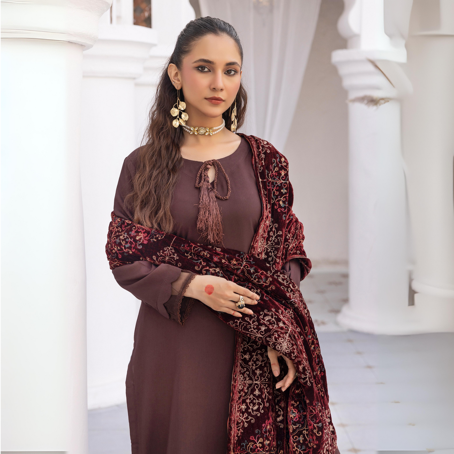 Dhanak Dress Heavily Embroidered Velvet Shawl 3 Pc Ready-to-wear by SIMRANS