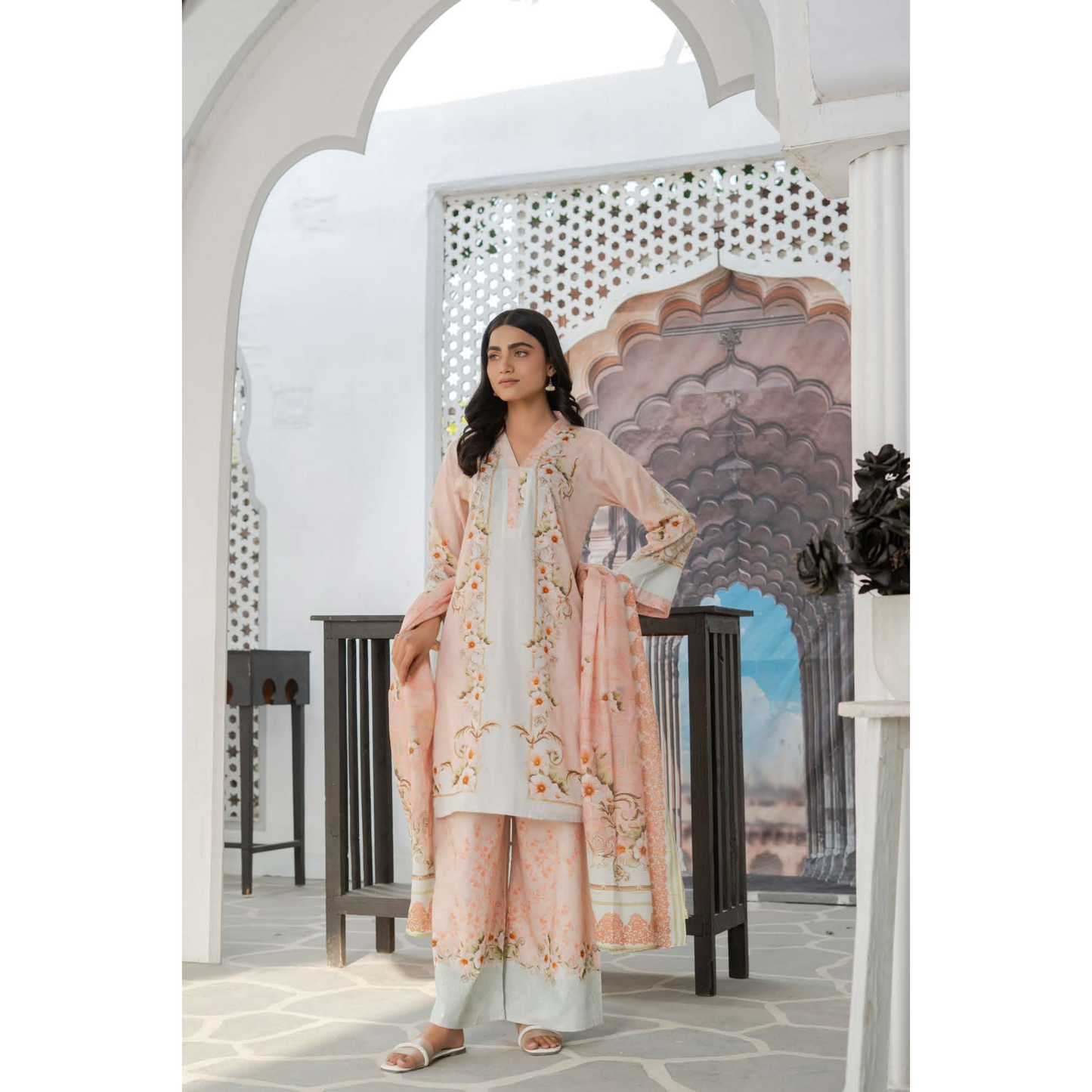 UMRZ-47 3 Pc Pakistani Printed Summer Lawn Collection by Rangz