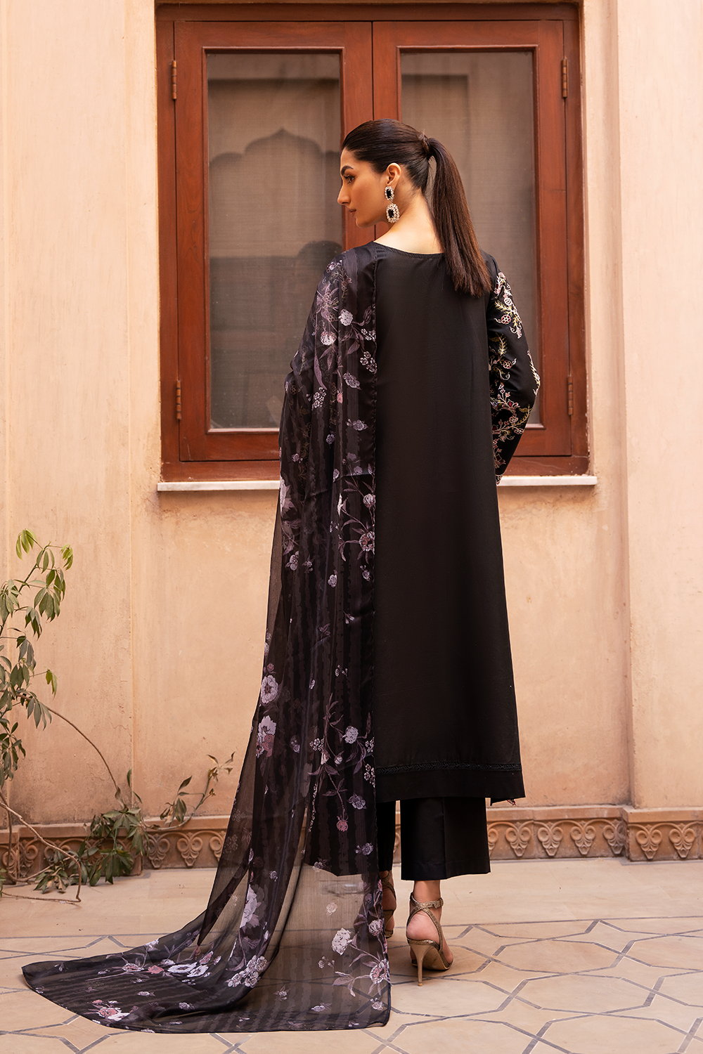 (Black) "MIZAJ" Embroidered Lawn 3Pc Collection-Esra Fashion