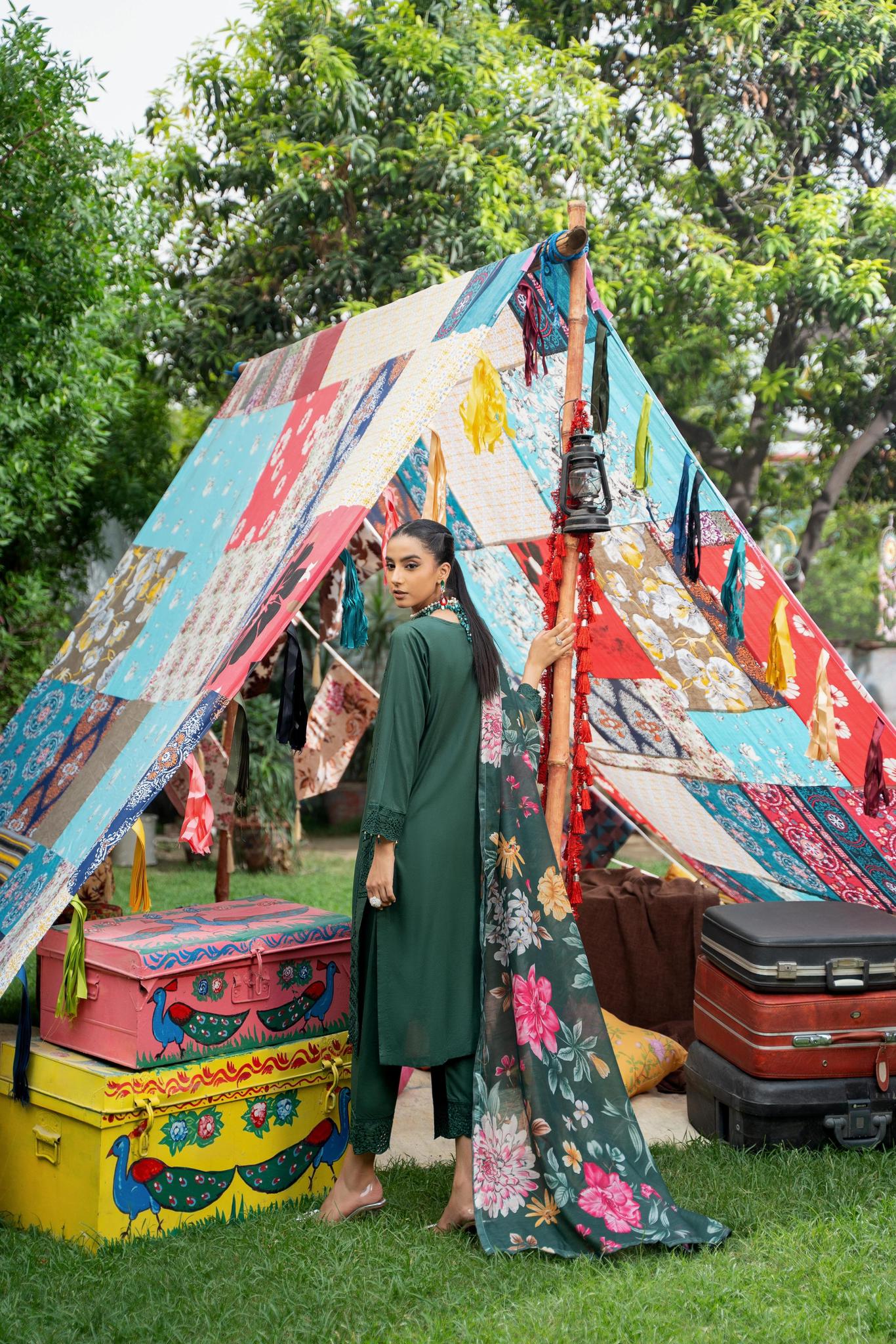 (Green) 3 Pc Chikenkari Lawn Dress-Raniya.h