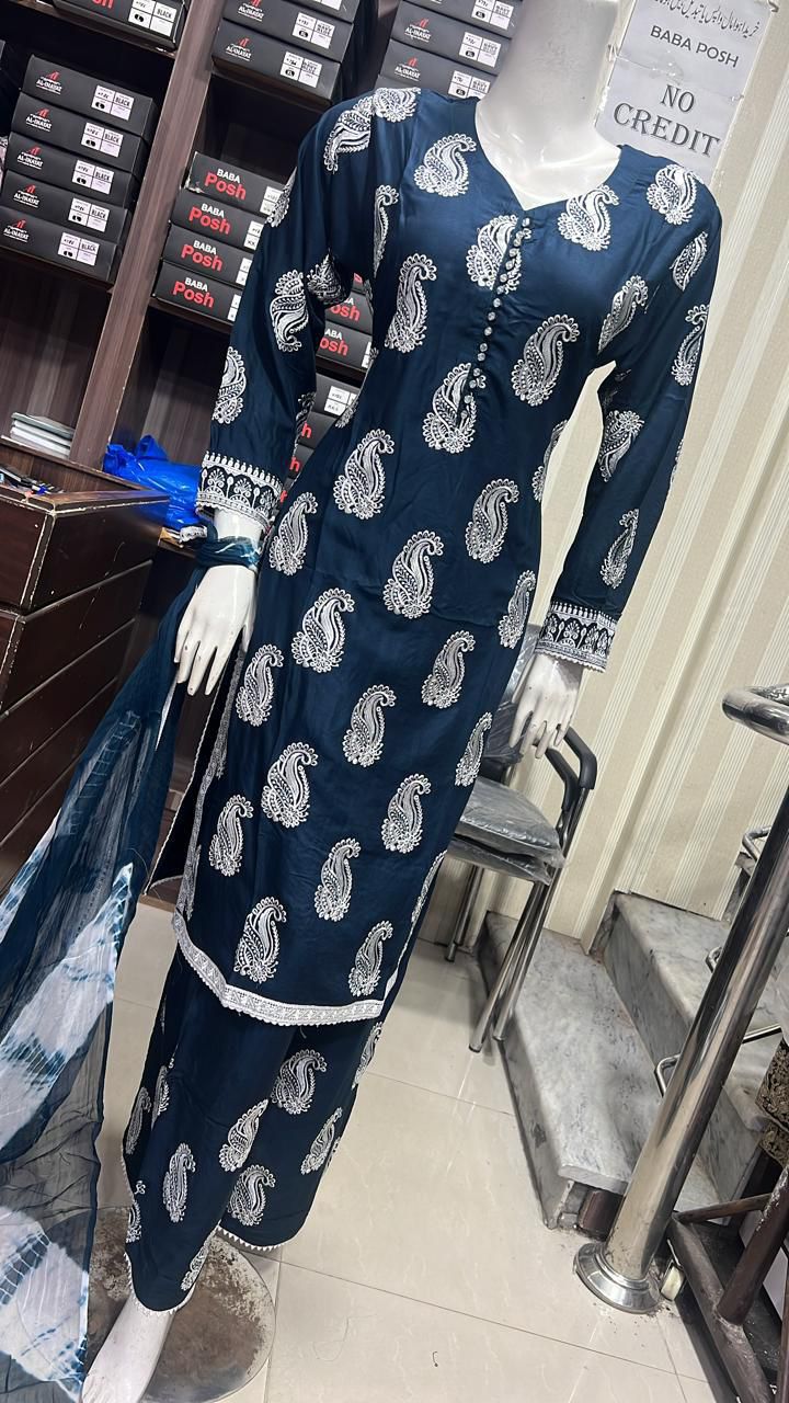 Embroidered Linen Plazo Kameez Dress & Chiffon Dupatta UMNAA