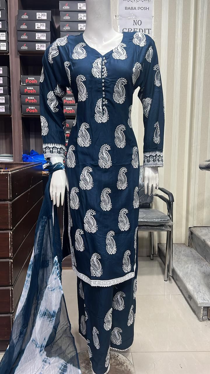 Embroidered Linen Plazo Kameez Dress & Chiffon Dupatta UMNAA