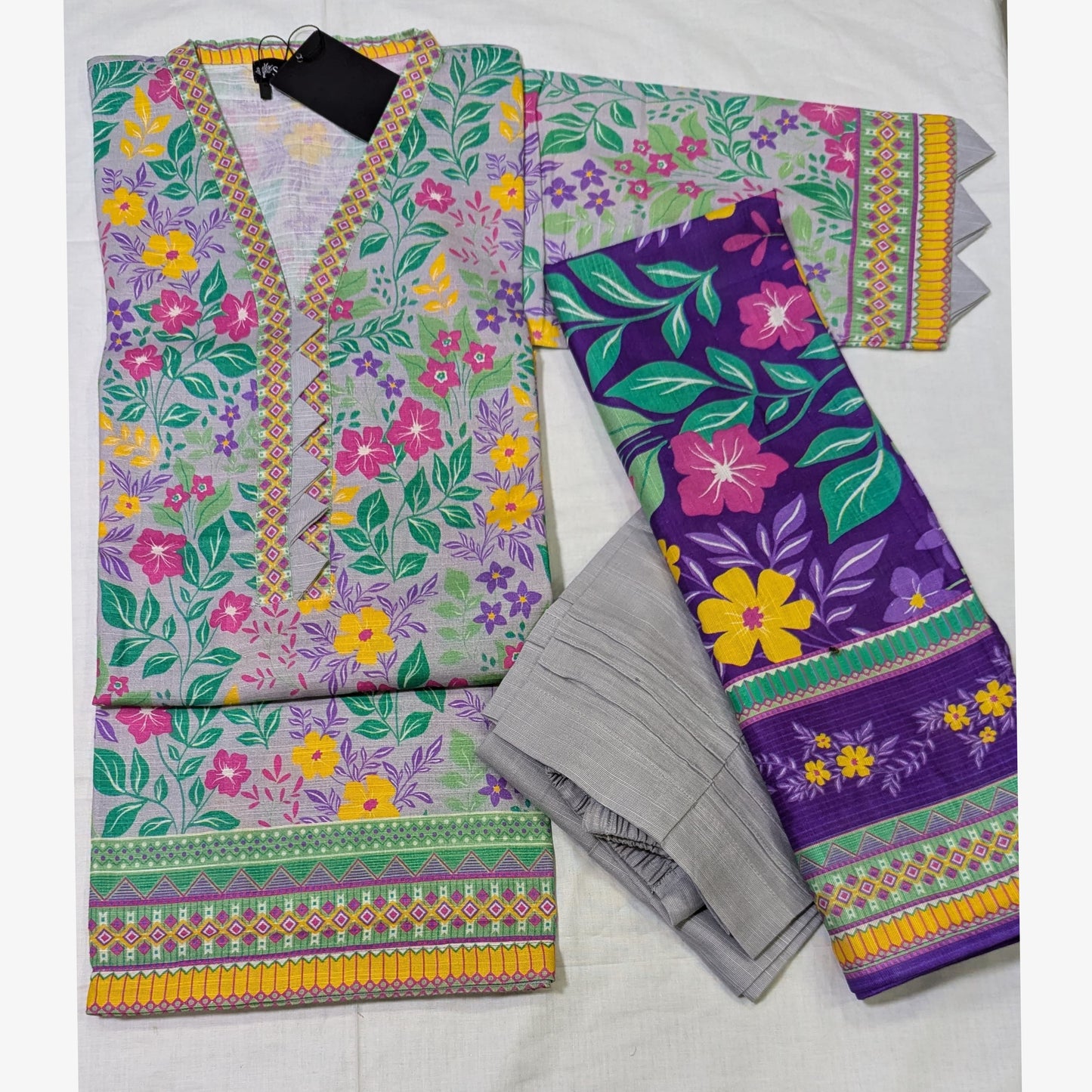 USN-15 Printed Khaddar 3 Pc Collection Set by Saphron
