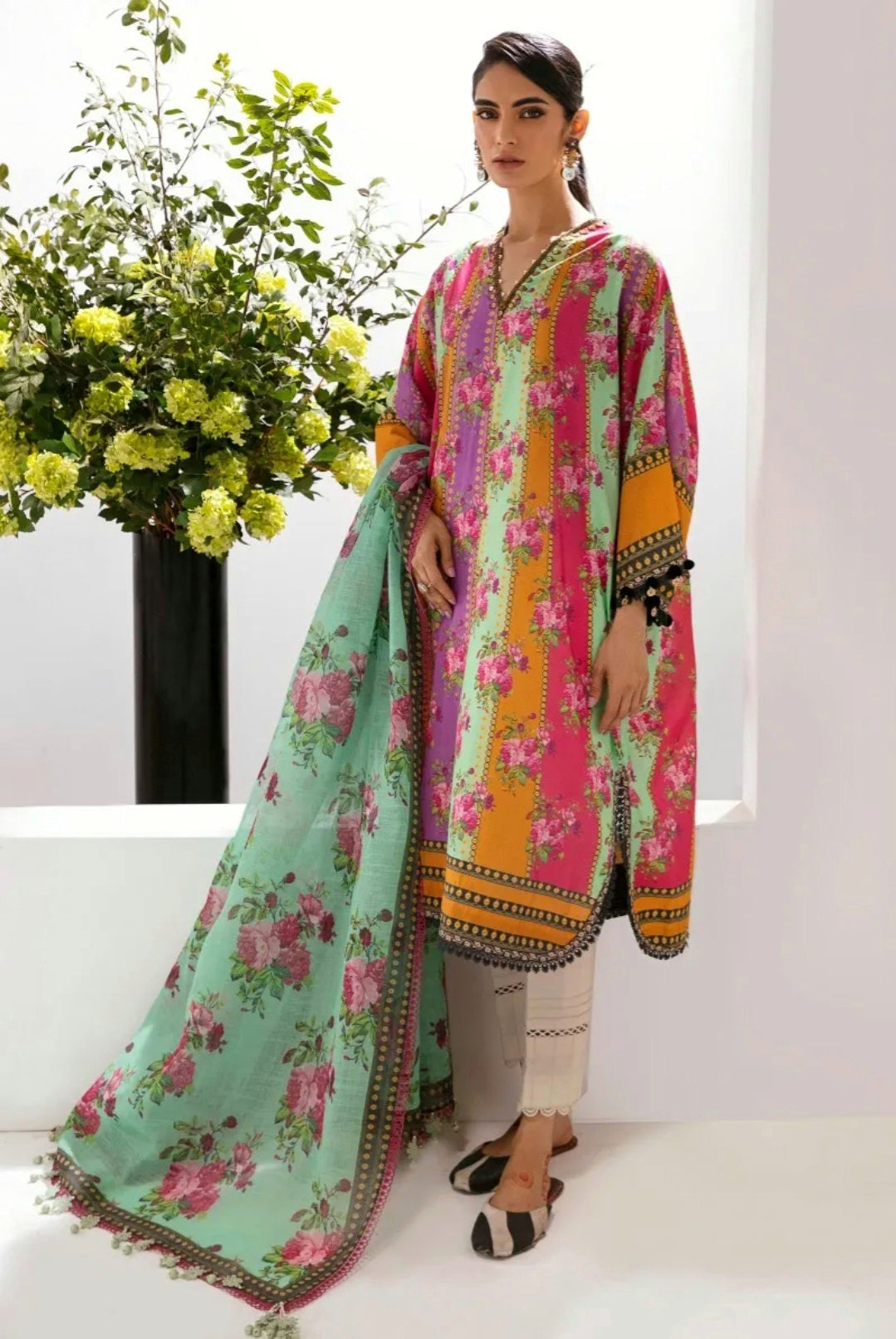 Mahay by Sana Safinaz Stitched 3 Piece Summer Lawn Collection 2023