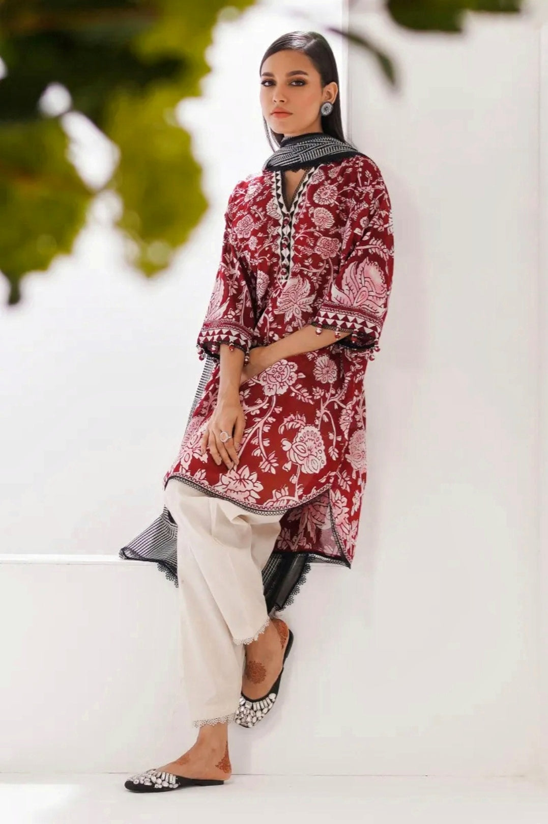 Mahay by Sana Safinaz Stitched 2 Piece Summer Lawn Collection 2023