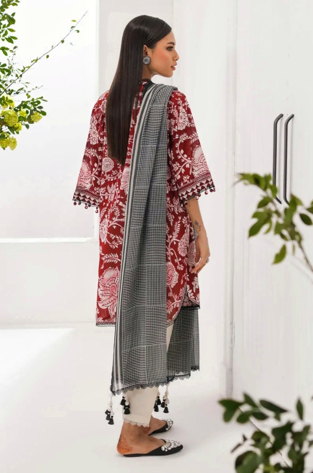 Mahay by Sana Safinaz Stitched 2 Piece Summer Lawn Collection 2023