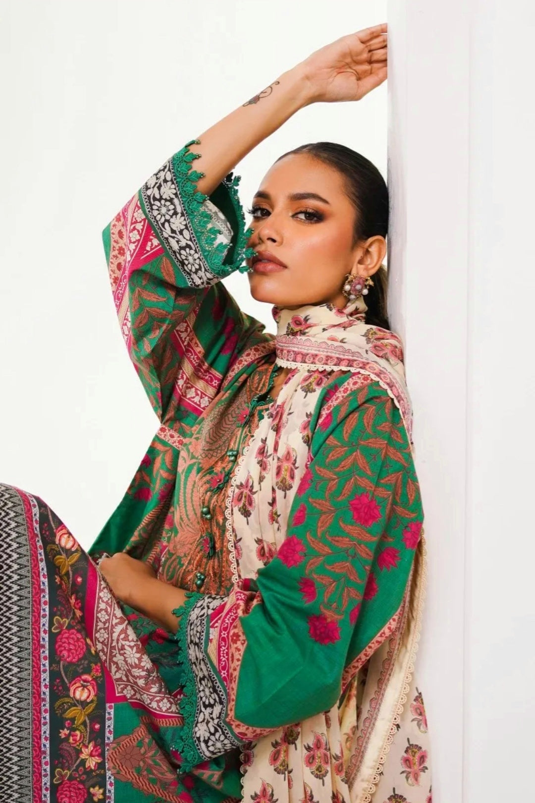 Mahay by Sana Safinaz Stitched 3 Piece Summer Lawn Collection 2023