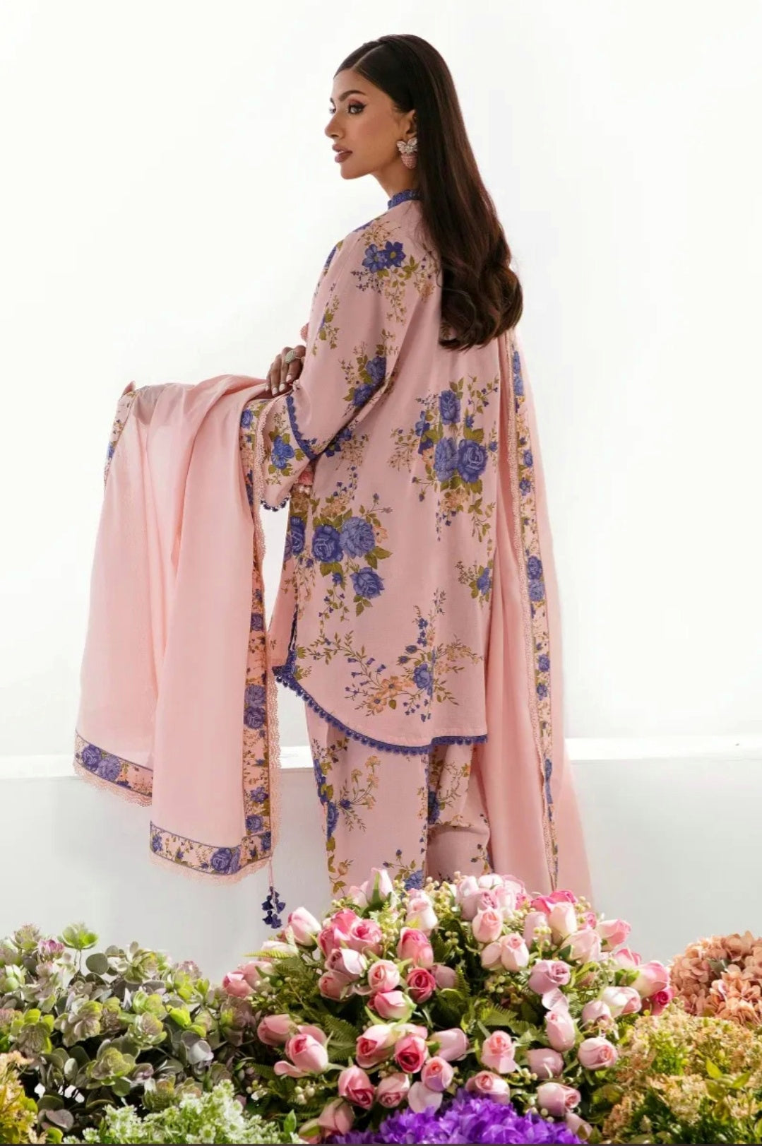 Mahay by Sana Safinaz Stitched 3 Piece Summer Lawn Collection 23